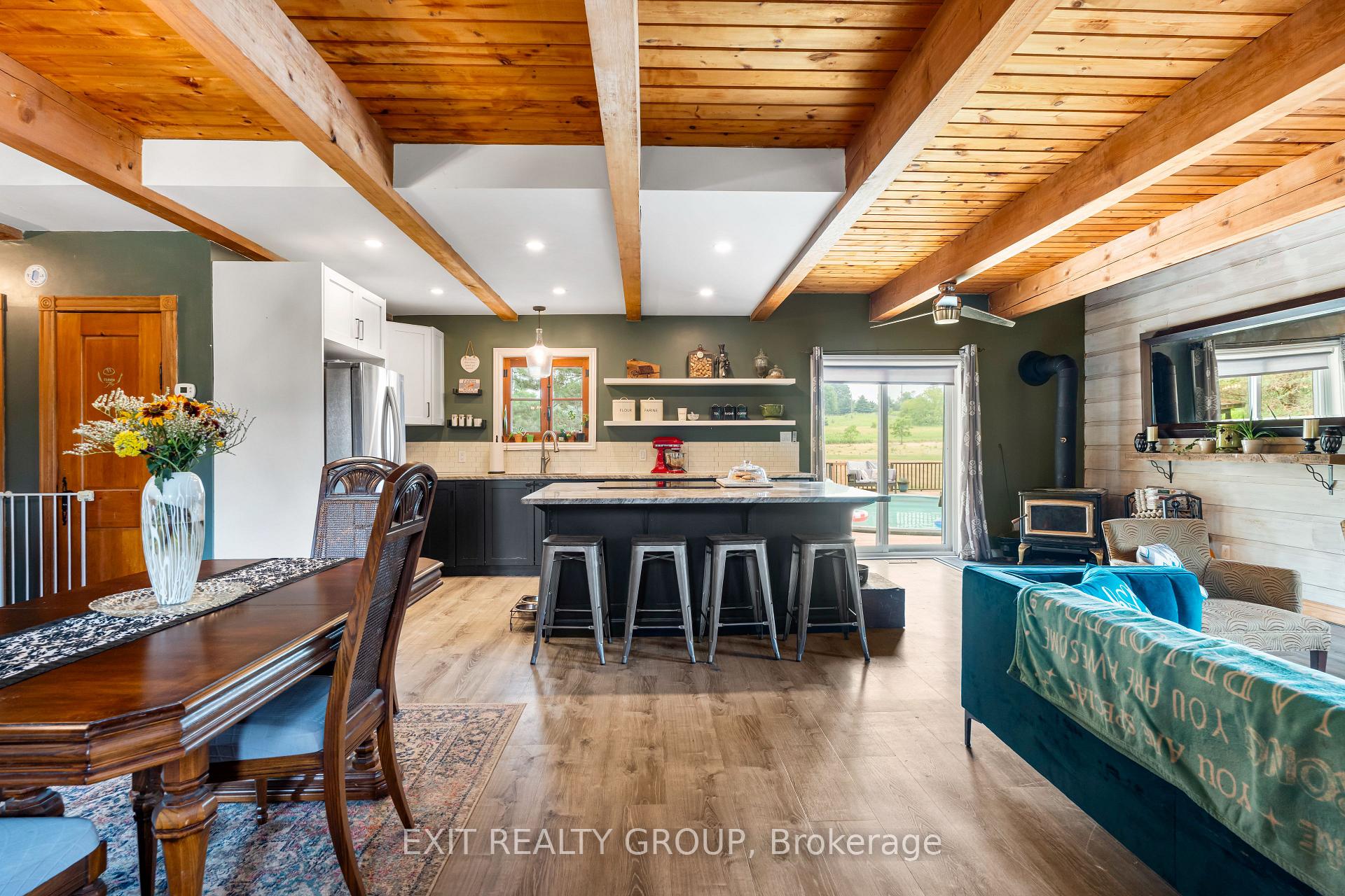 Photo 2 of 190 Golf Course Road, Quinte West, Sidney Ward — HOMEH