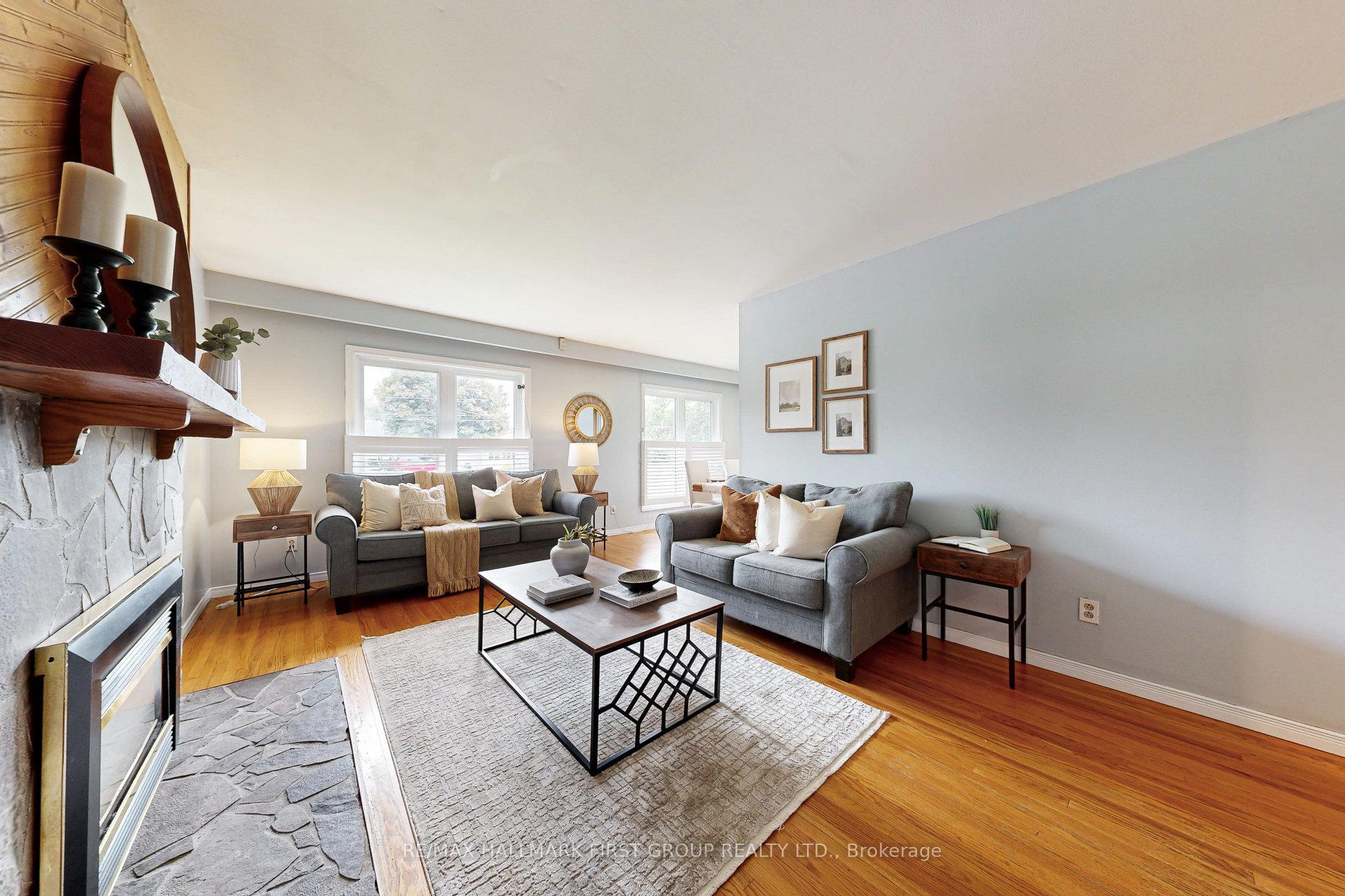 Photo 6 of 905 Marinet Crescent, Pickering, West Shore — HOMEH