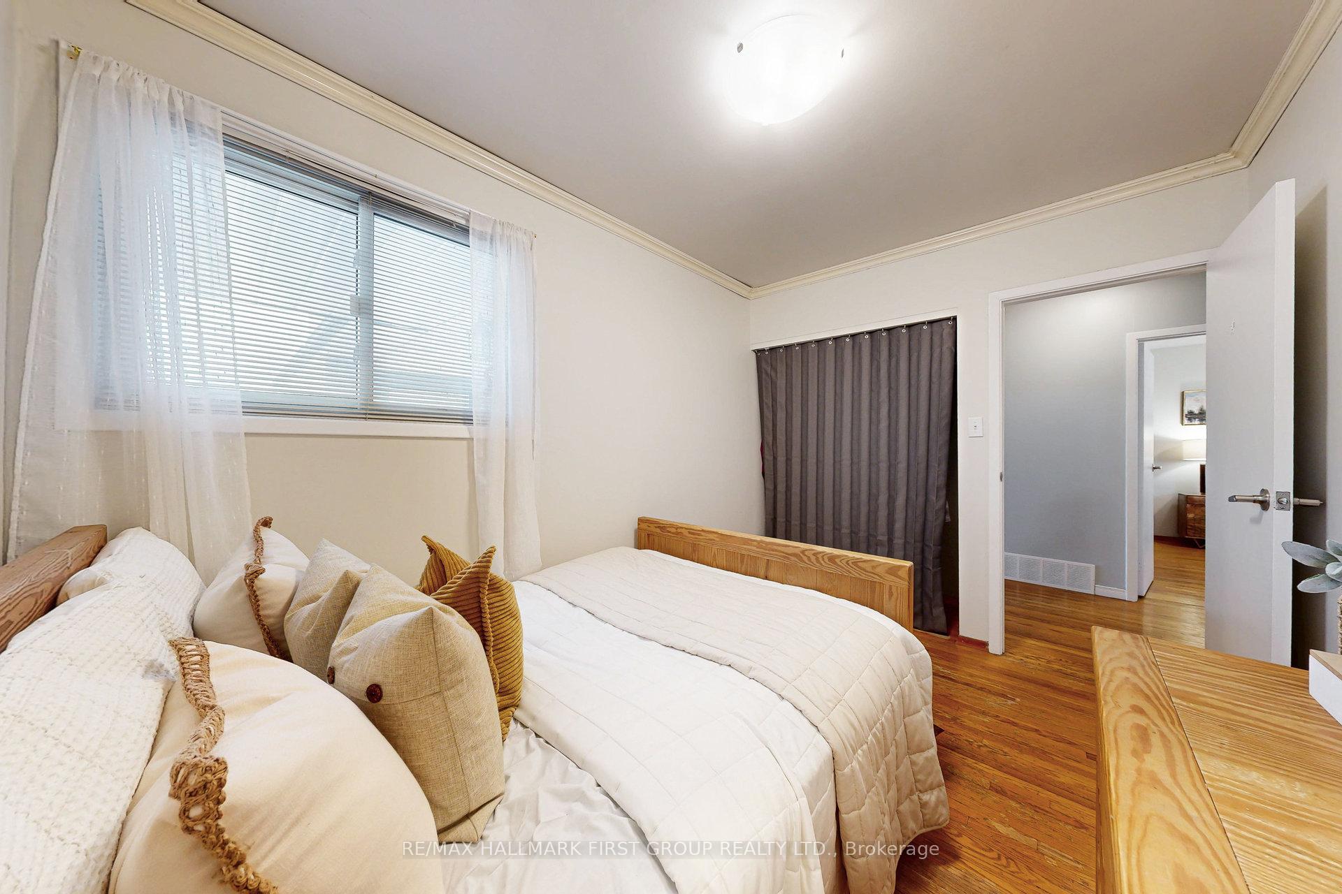 Photo 19 of 905 Marinet Crescent, Pickering, West Shore — HOMEH