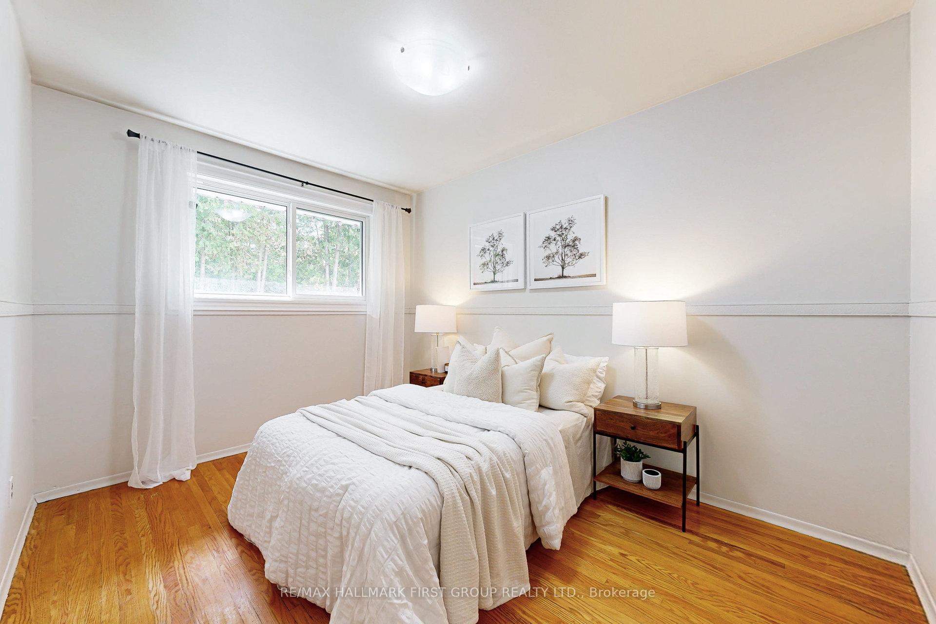 Photo 20 of 905 Marinet Crescent, Pickering, West Shore — HOMEH