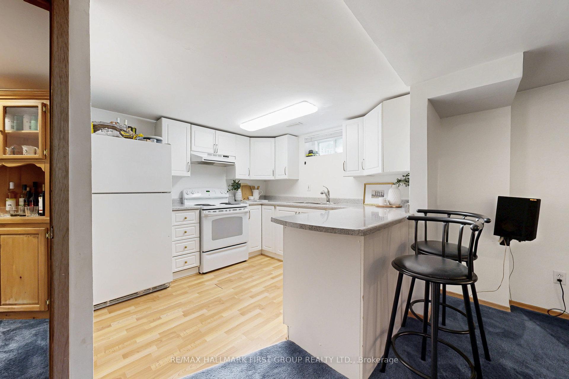 Photo 33 of 905 Marinet Crescent, Pickering, West Shore — HOMEH