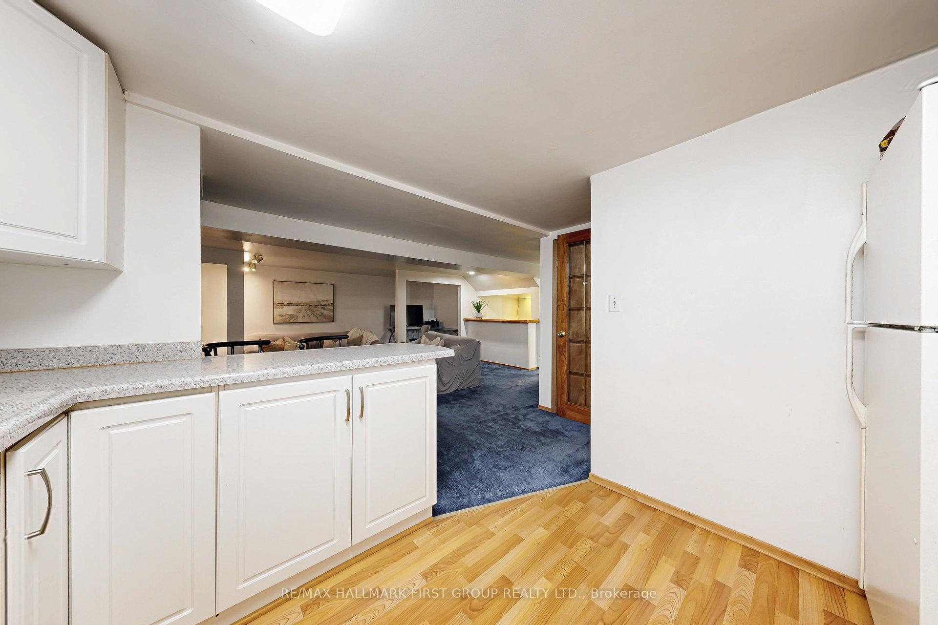 Photo 35 of 905 Marinet Crescent, Pickering, West Shore — HOMEH