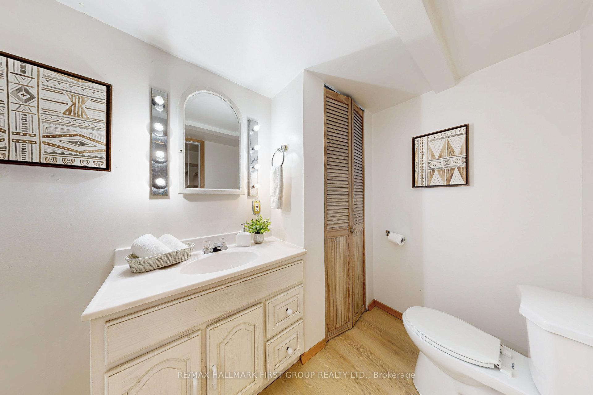Photo 36 of 905 Marinet Crescent, Pickering, West Shore — HOMEH