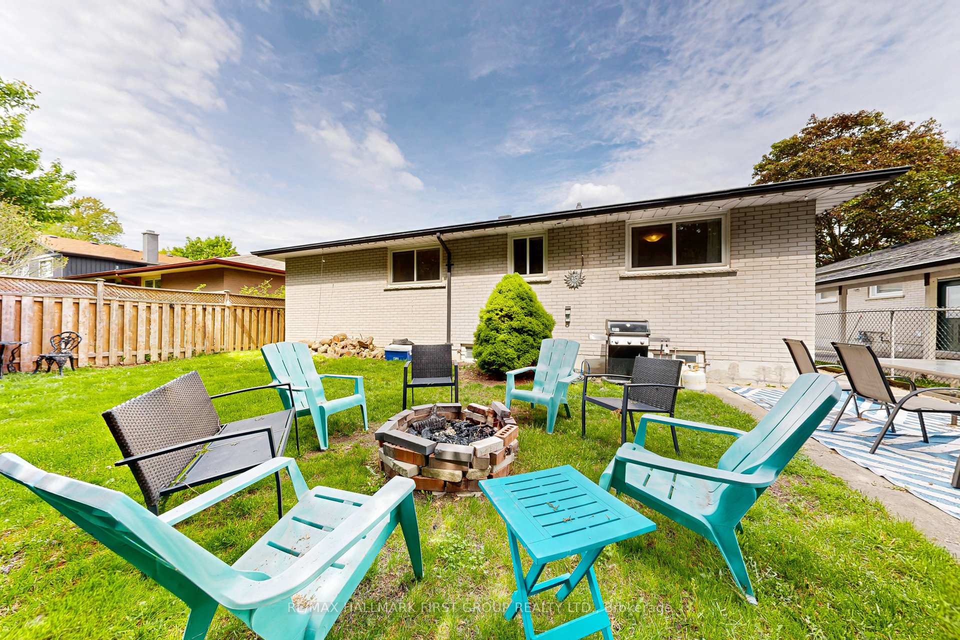 Photo 41 of 905 Marinet Crescent, Pickering, West Shore — HOMEH