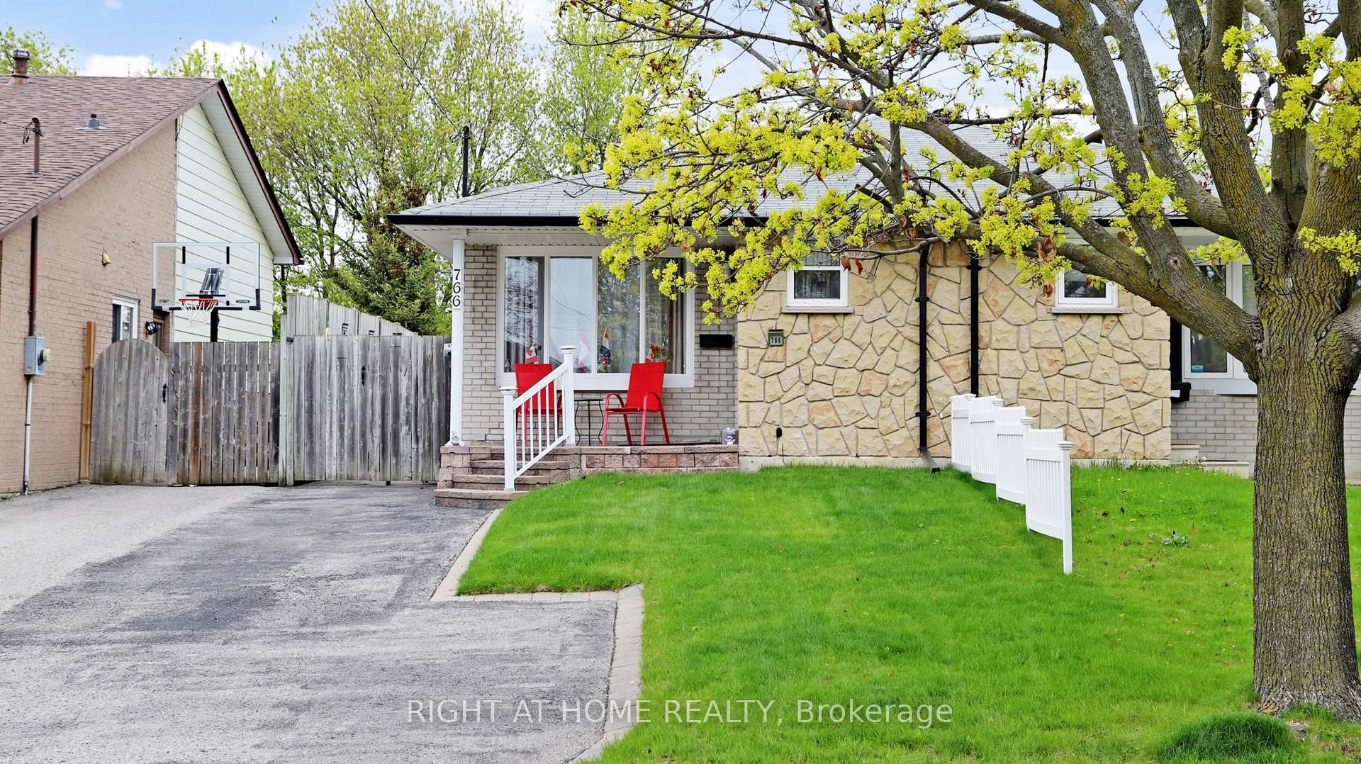 Photo 1 of 766 Kenora Avenue, Oshawa, Lakeview — HOMEH