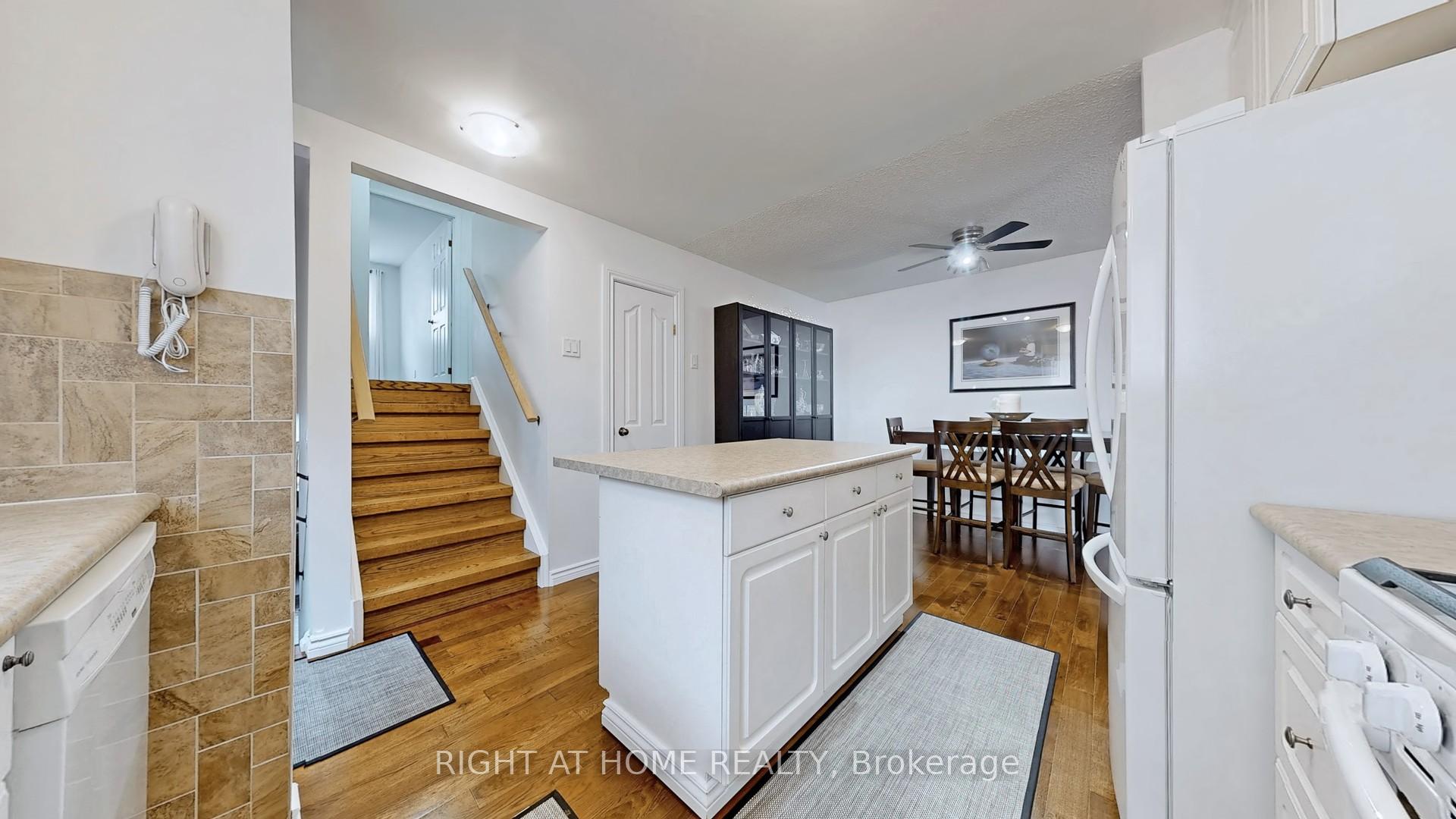 Photo 10 of 766 Kenora Avenue, Oshawa, Lakeview — HOMEH