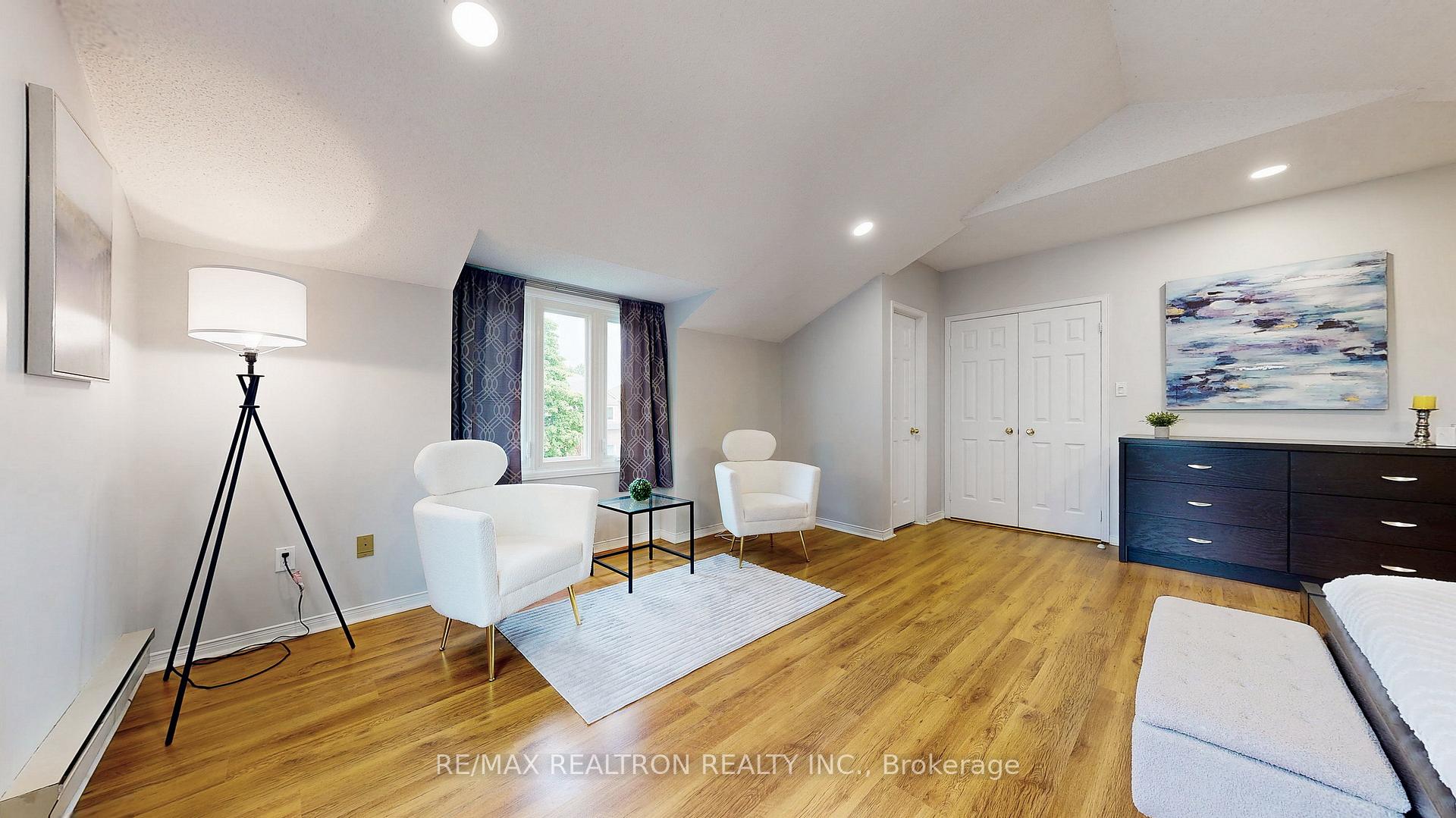 Photo 25 of 978 Redbird Crescent, Pickering, Liverpool — HOMEH