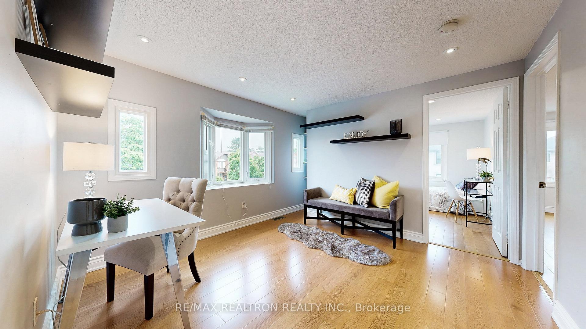 Photo 28 of 978 Redbird Crescent, Pickering, Liverpool — HOMEH