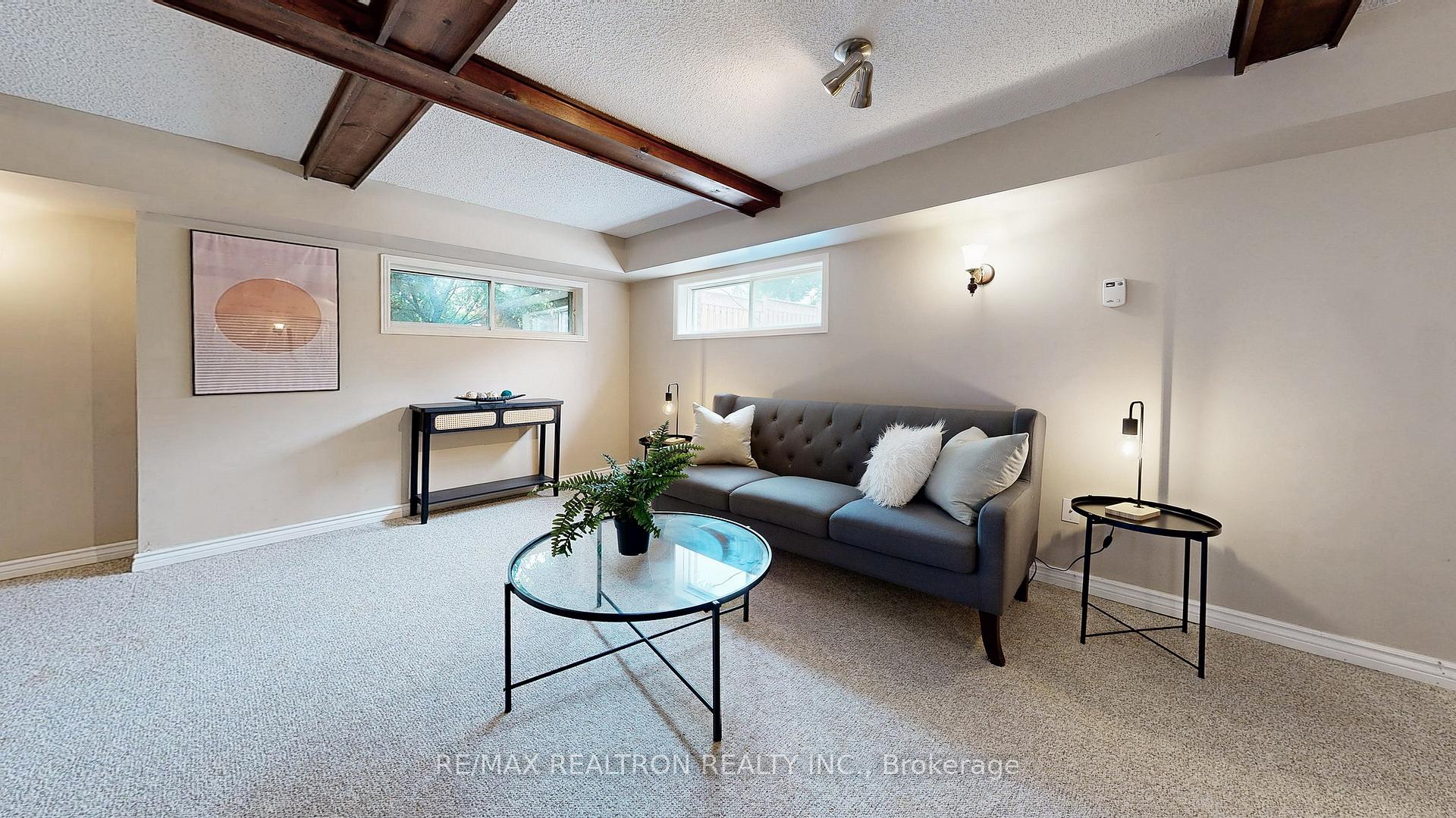 Photo 40 of 978 Redbird Crescent, Pickering, Liverpool — HOMEH