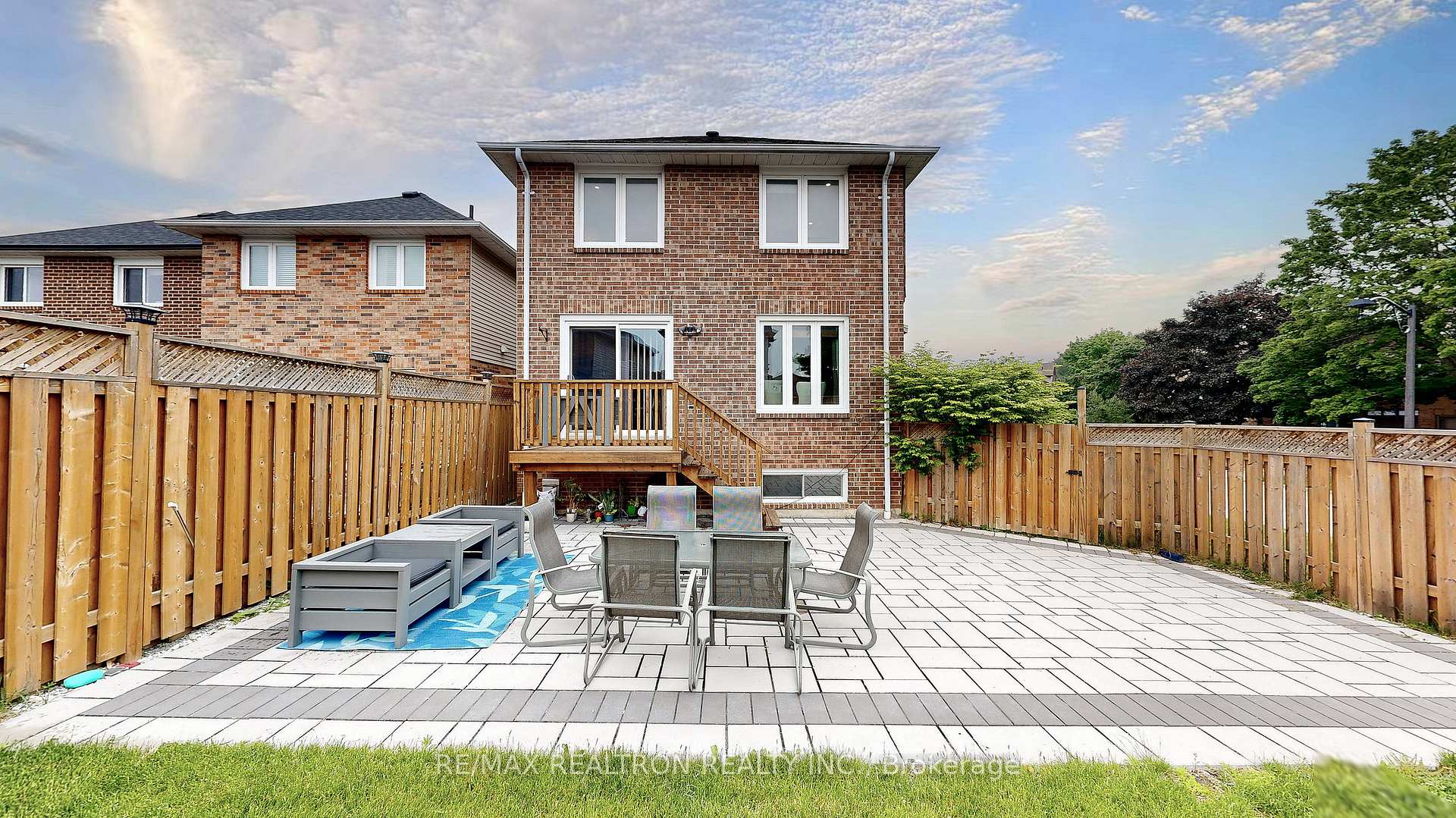 Photo 45 of 978 Redbird Crescent, Pickering, Liverpool — HOMEH