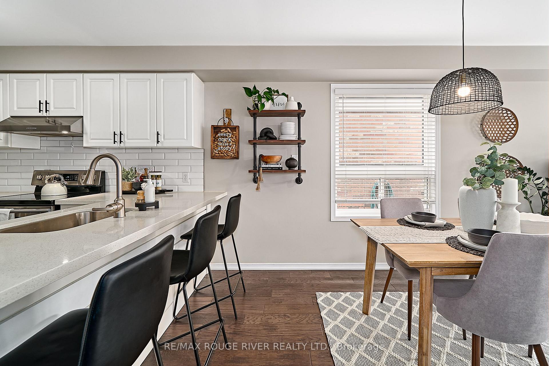 Photo 14 of 656 Woodmount Crescent, Oshawa, Samac — HOMEH