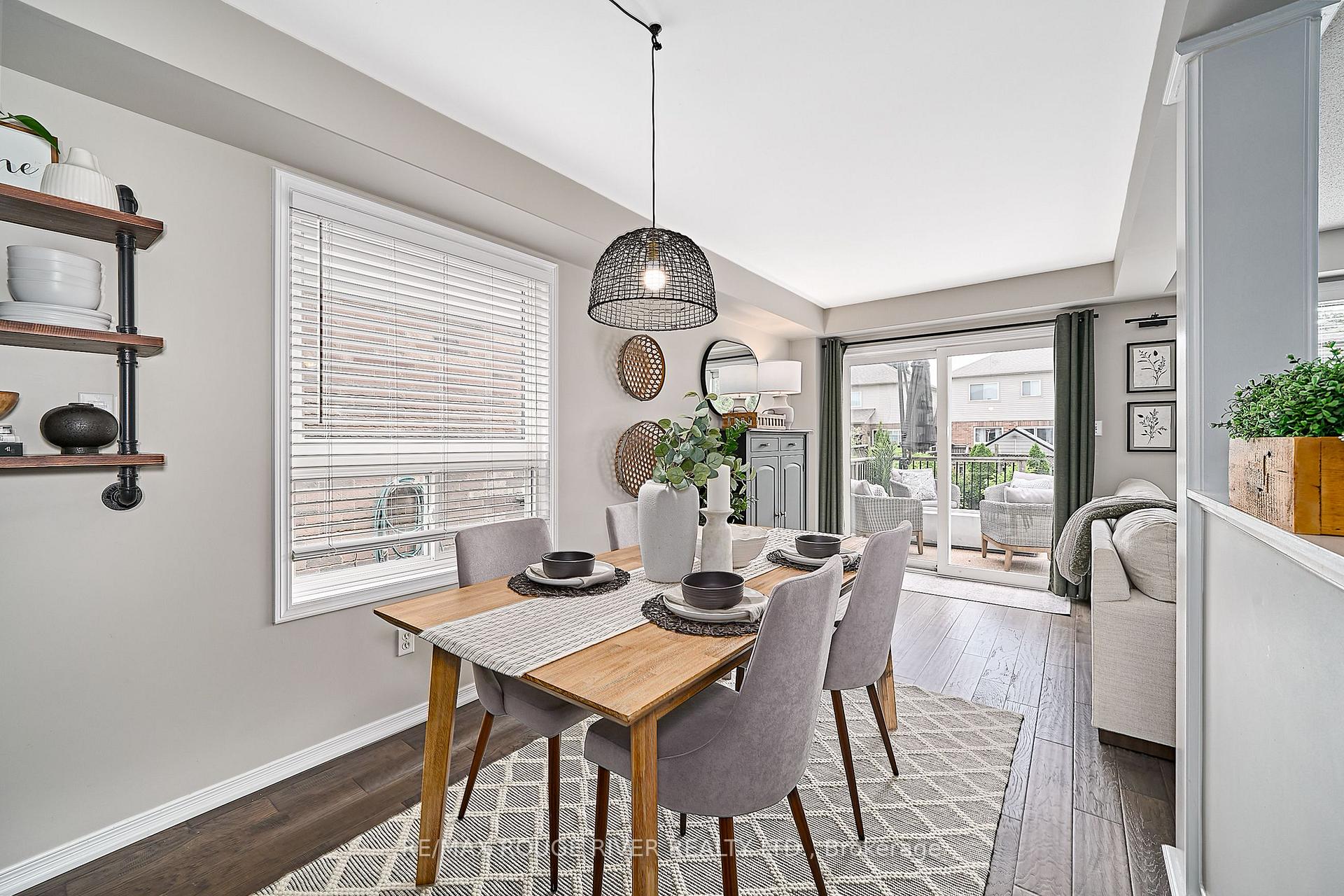 Photo 17 of 656 Woodmount Crescent, Oshawa, Samac — HOMEH