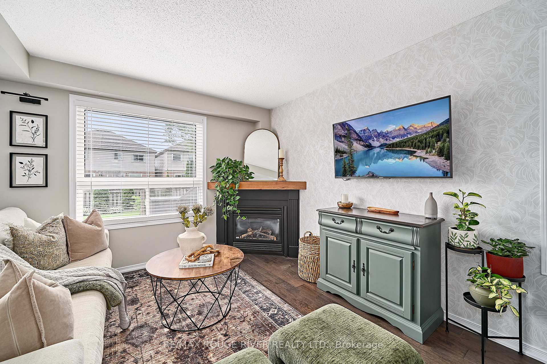 Photo 23 of 656 Woodmount Crescent, Oshawa, Samac — HOMEH