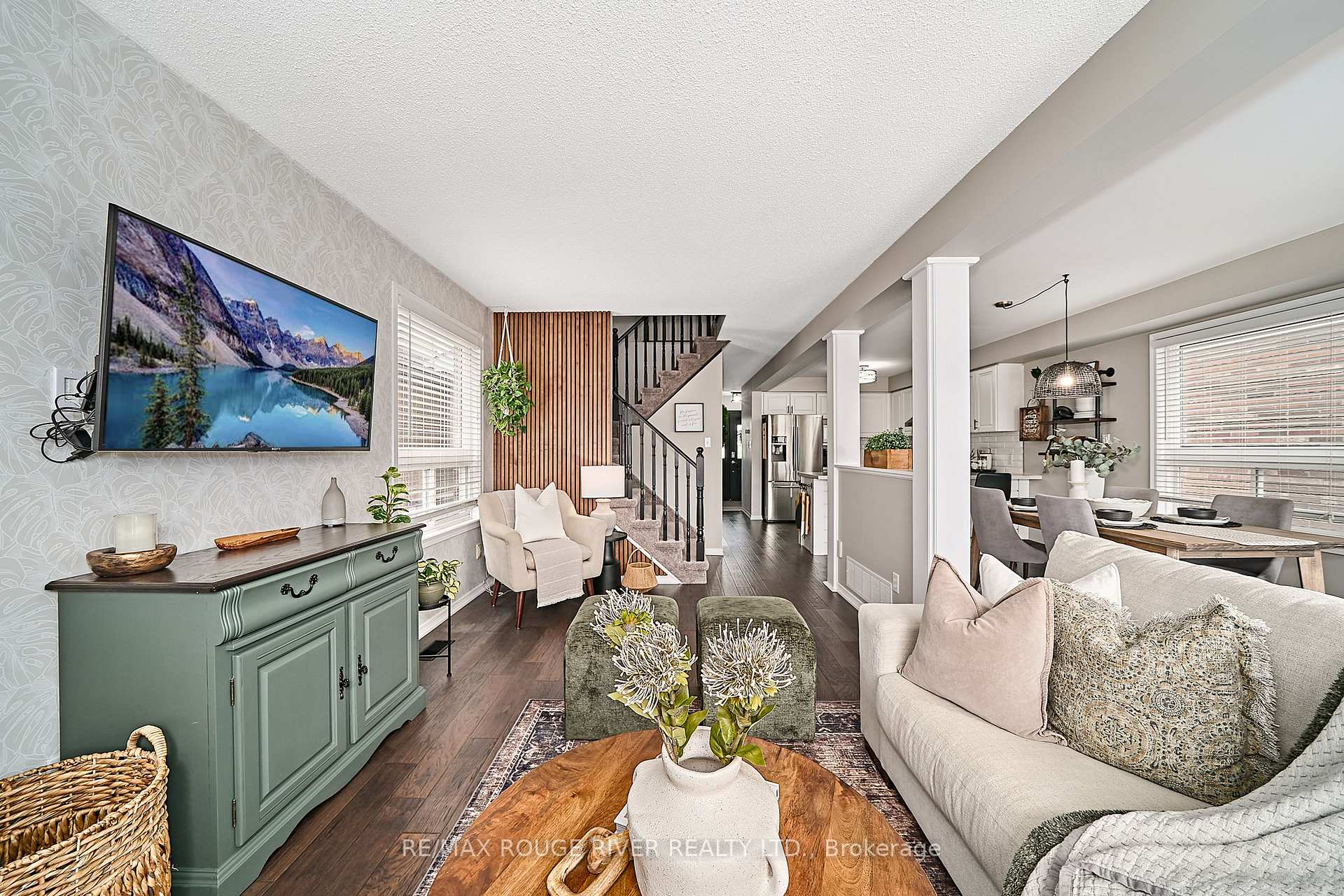 Photo 24 of 656 Woodmount Crescent, Oshawa, Samac — HOMEH