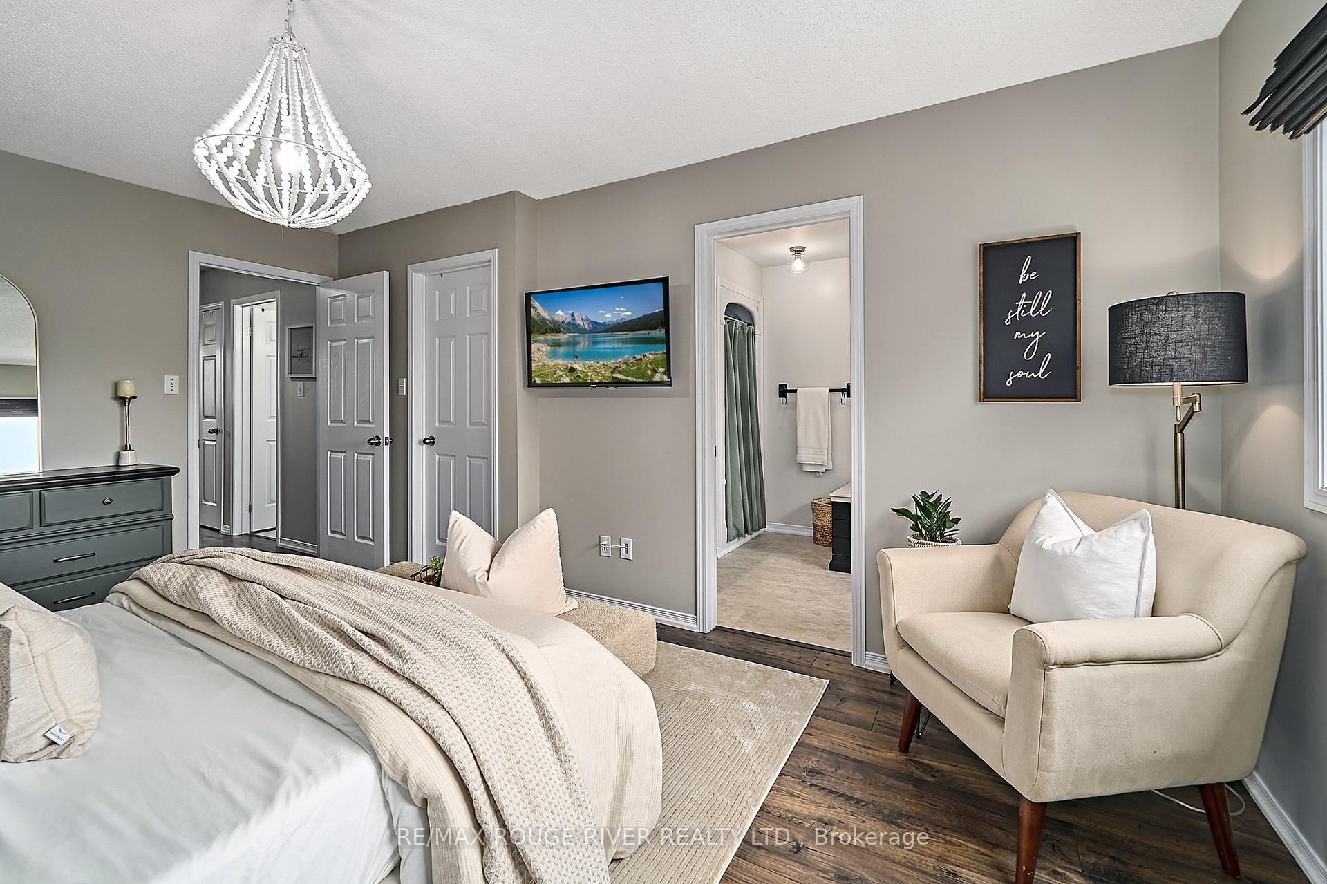 Photo 29 of 656 Woodmount Crescent, Oshawa, Samac — HOMEH