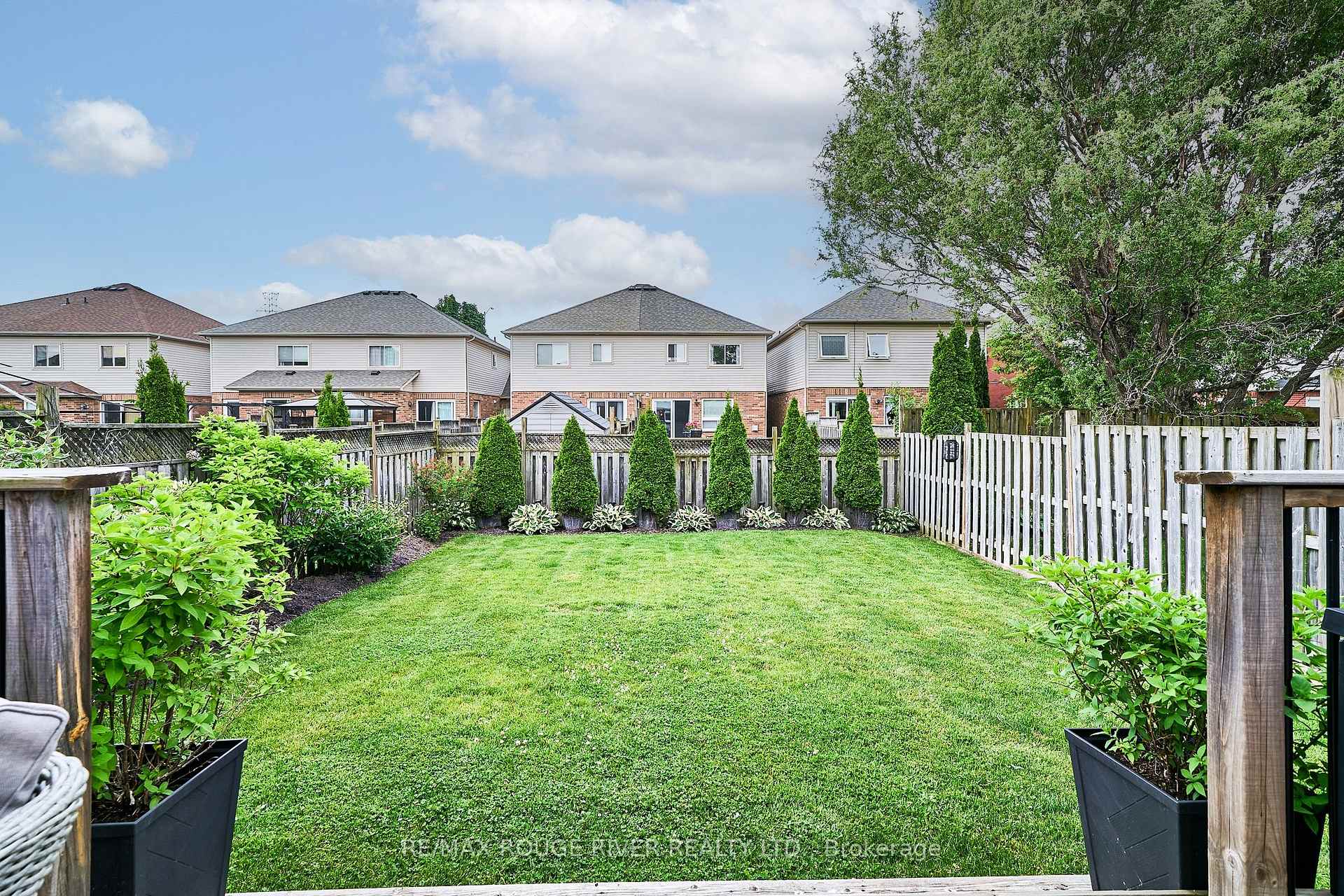 Photo 43 of 656 Woodmount Crescent, Oshawa, Samac — HOMEH