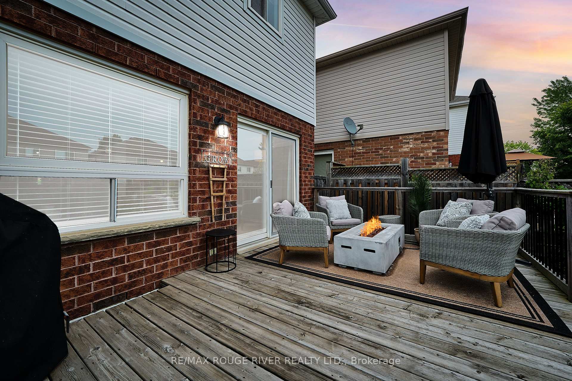 Photo 49 of 656 Woodmount Crescent, Oshawa, Samac — HOMEH
