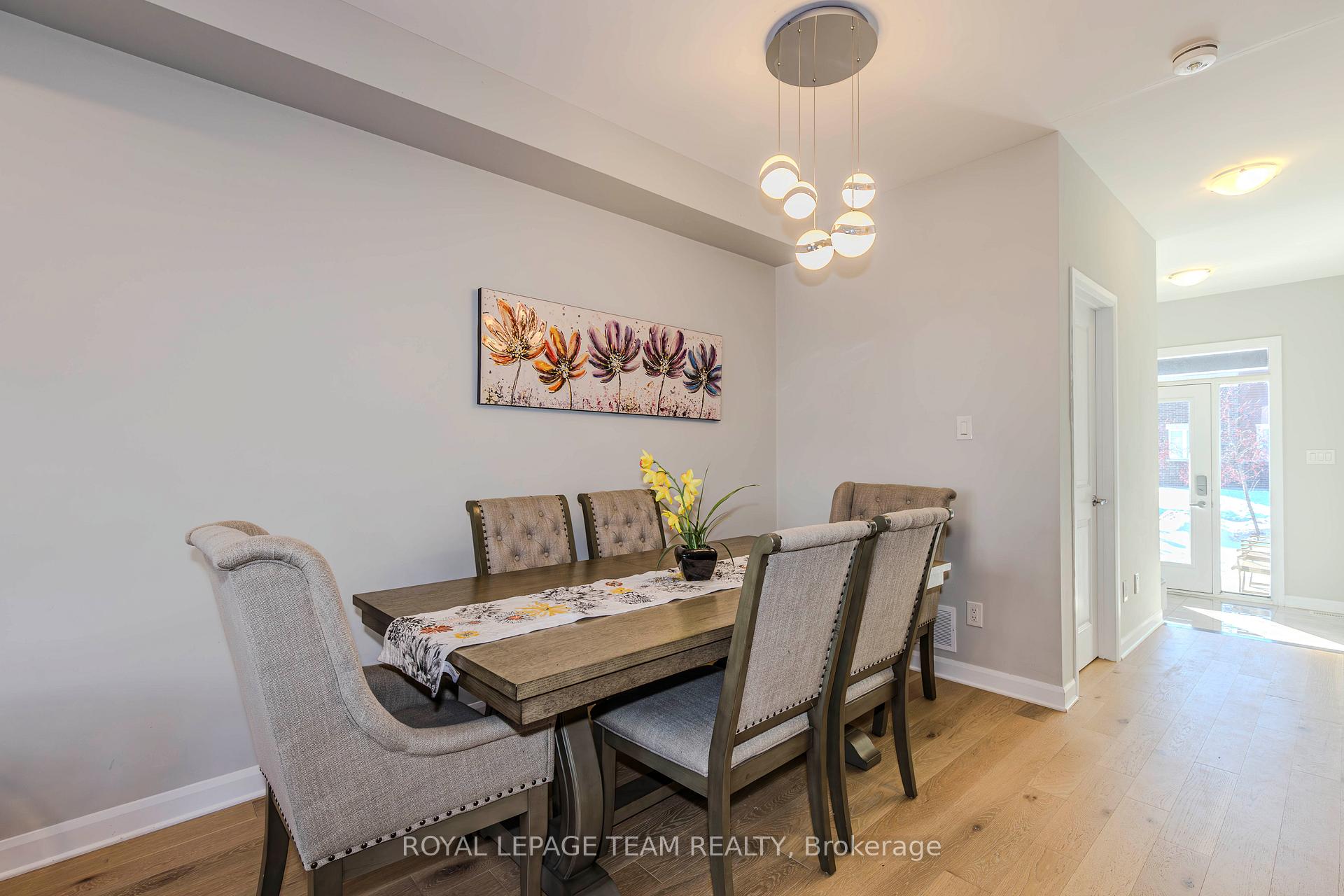 Photo 8 of 124 Aquarium Avenue, Ottawa, Avalon West — HOMEH