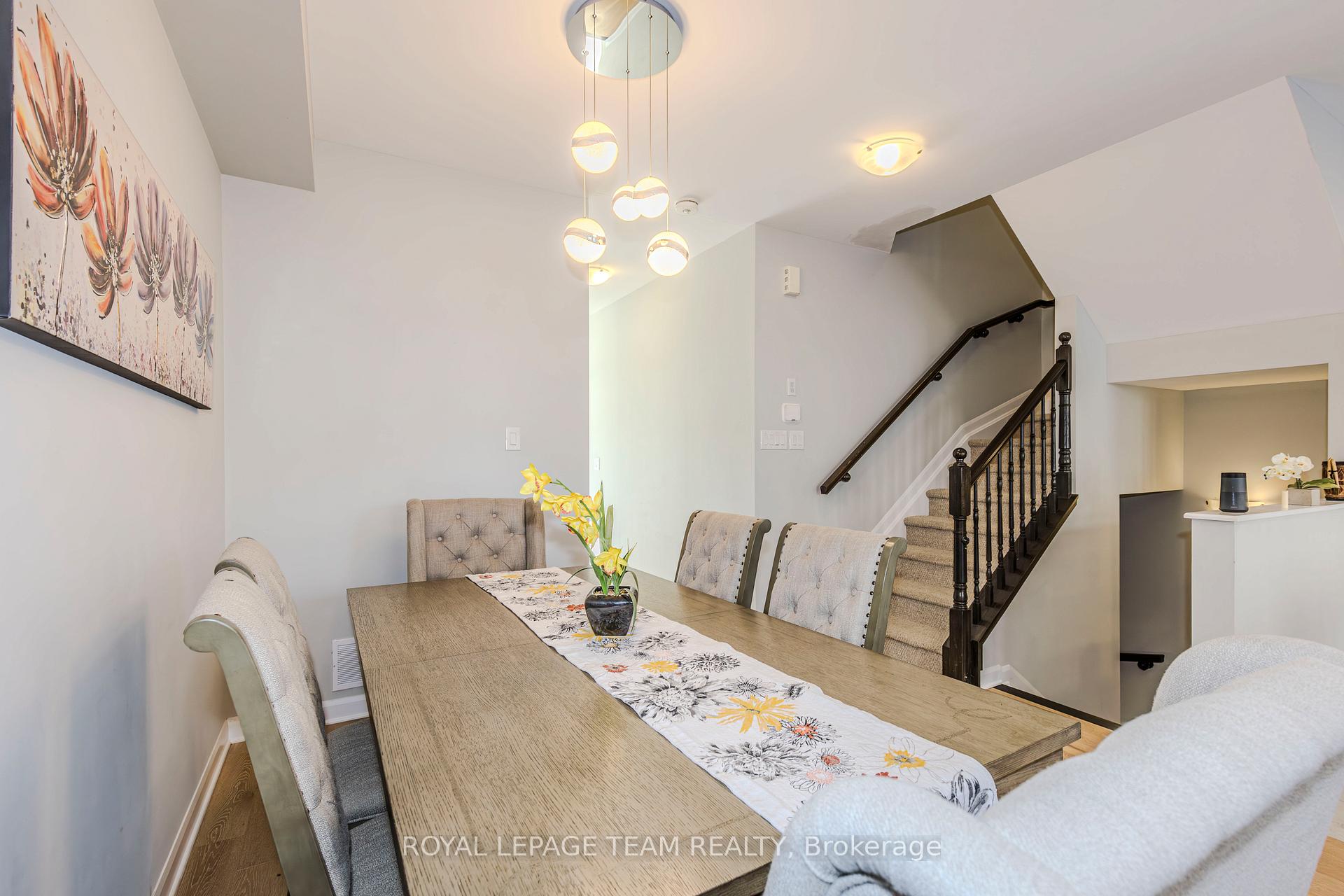 Photo 9 of 124 Aquarium Avenue, Ottawa, Avalon West — HOMEH