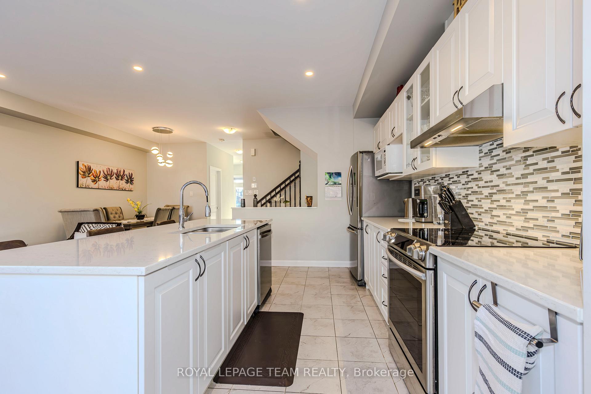 Photo 20 of 124 Aquarium Avenue, Ottawa, Avalon West — HOMEH