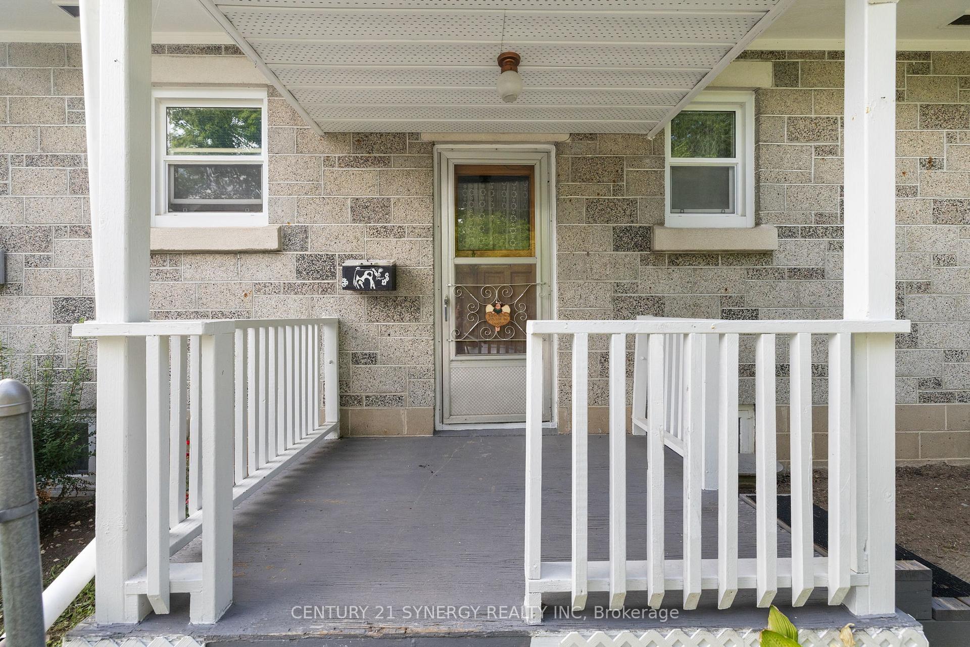 Photo 6 of 47 Queen Street S, Renfrew — HOMEH