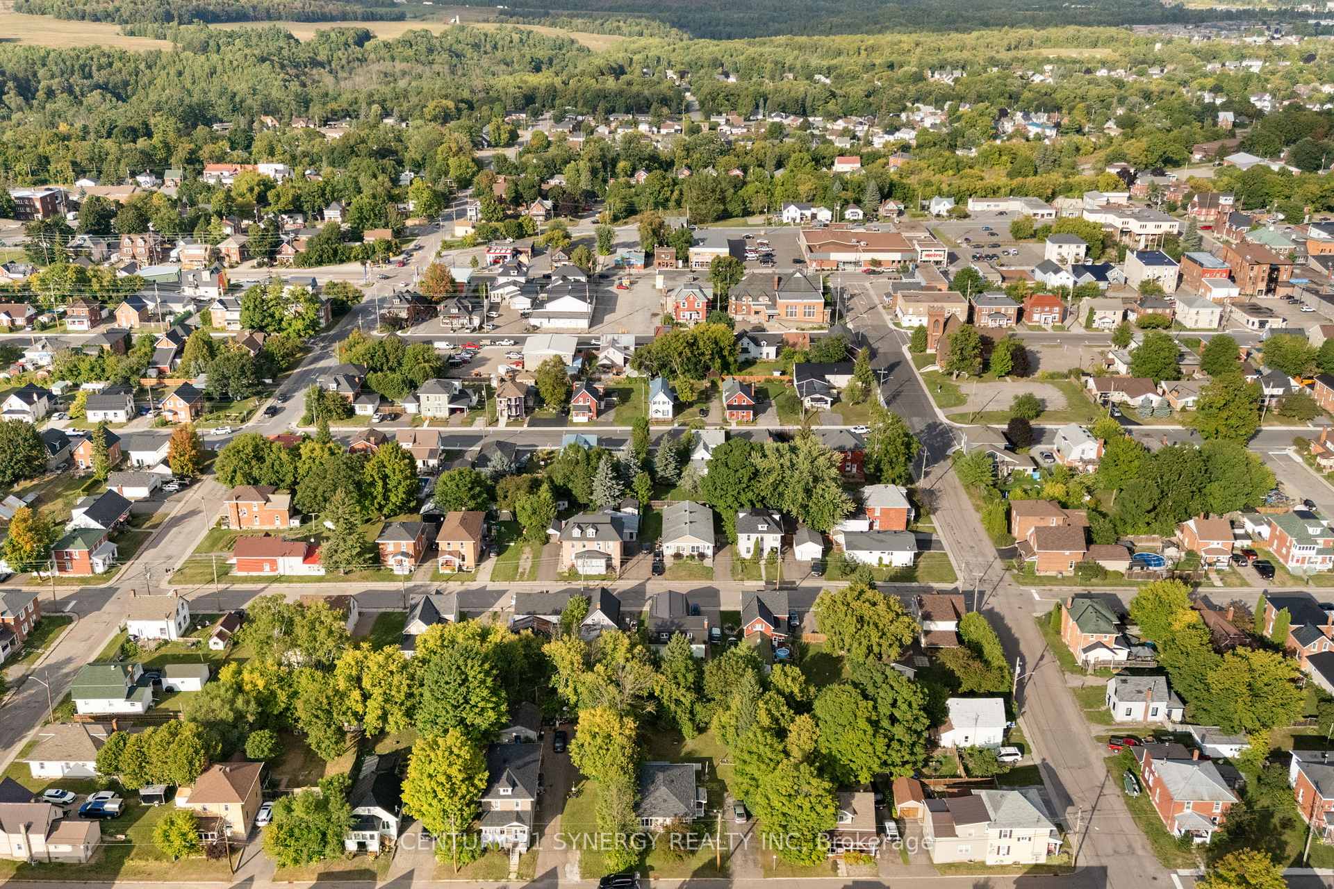 Photo 29 of 47 Queen Street S, Renfrew — HOMEH