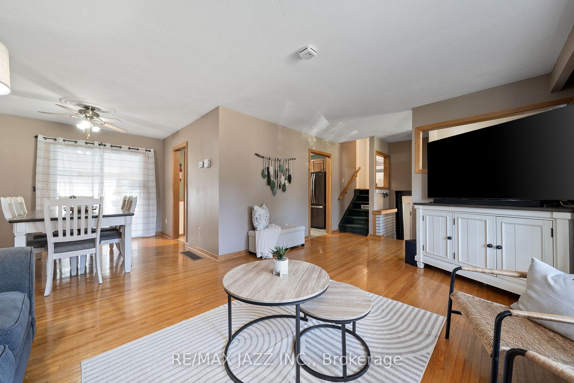 Photo 6 of 31 Edgeview Drive, Quinte West, Trenton Ward — HOMEH