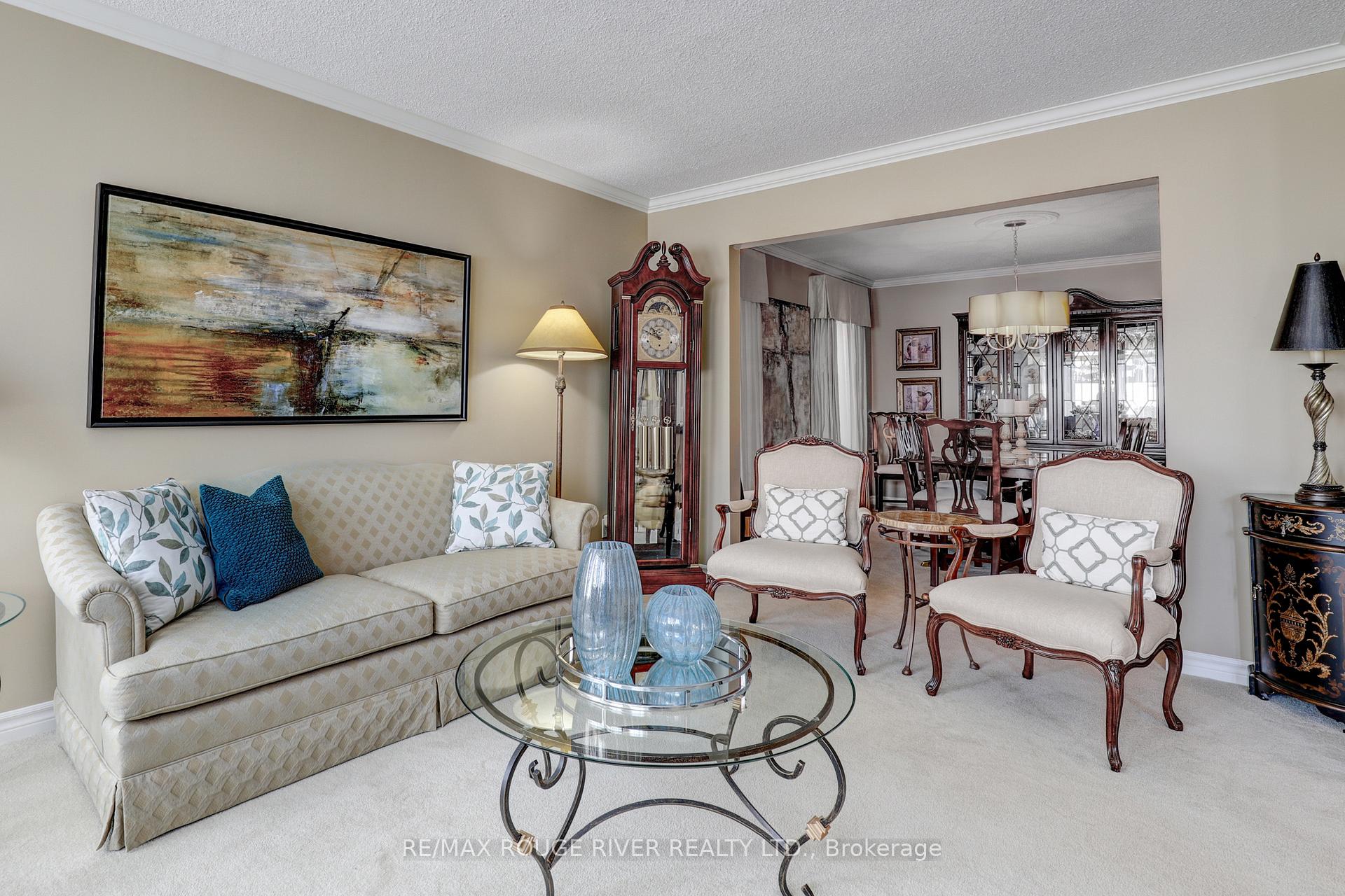 Photo 15 of 560 Ashfield Court, Pickering, Amberlea — HOMEH