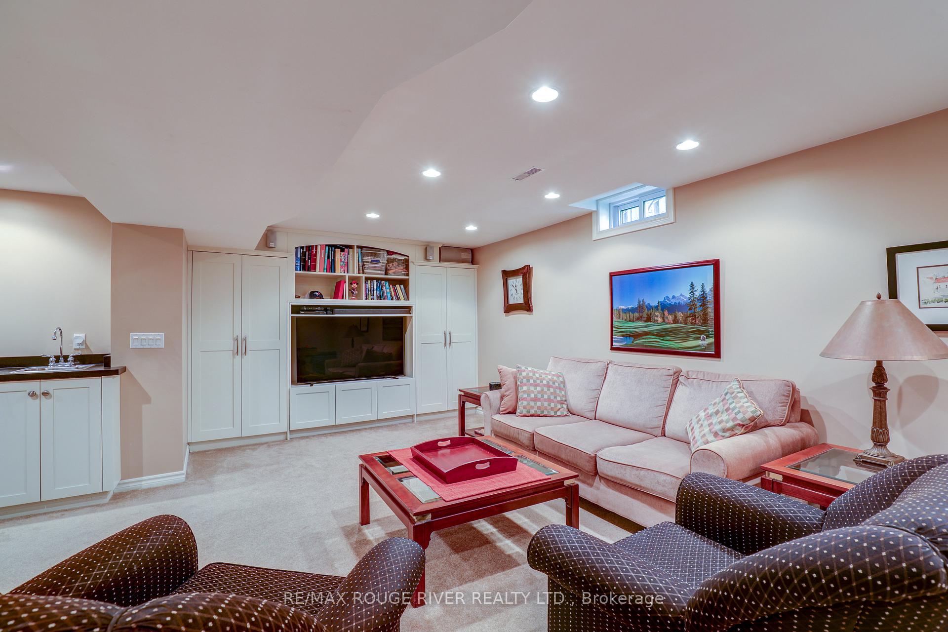 Photo 31 of 560 Ashfield Court, Pickering, Amberlea — HOMEH