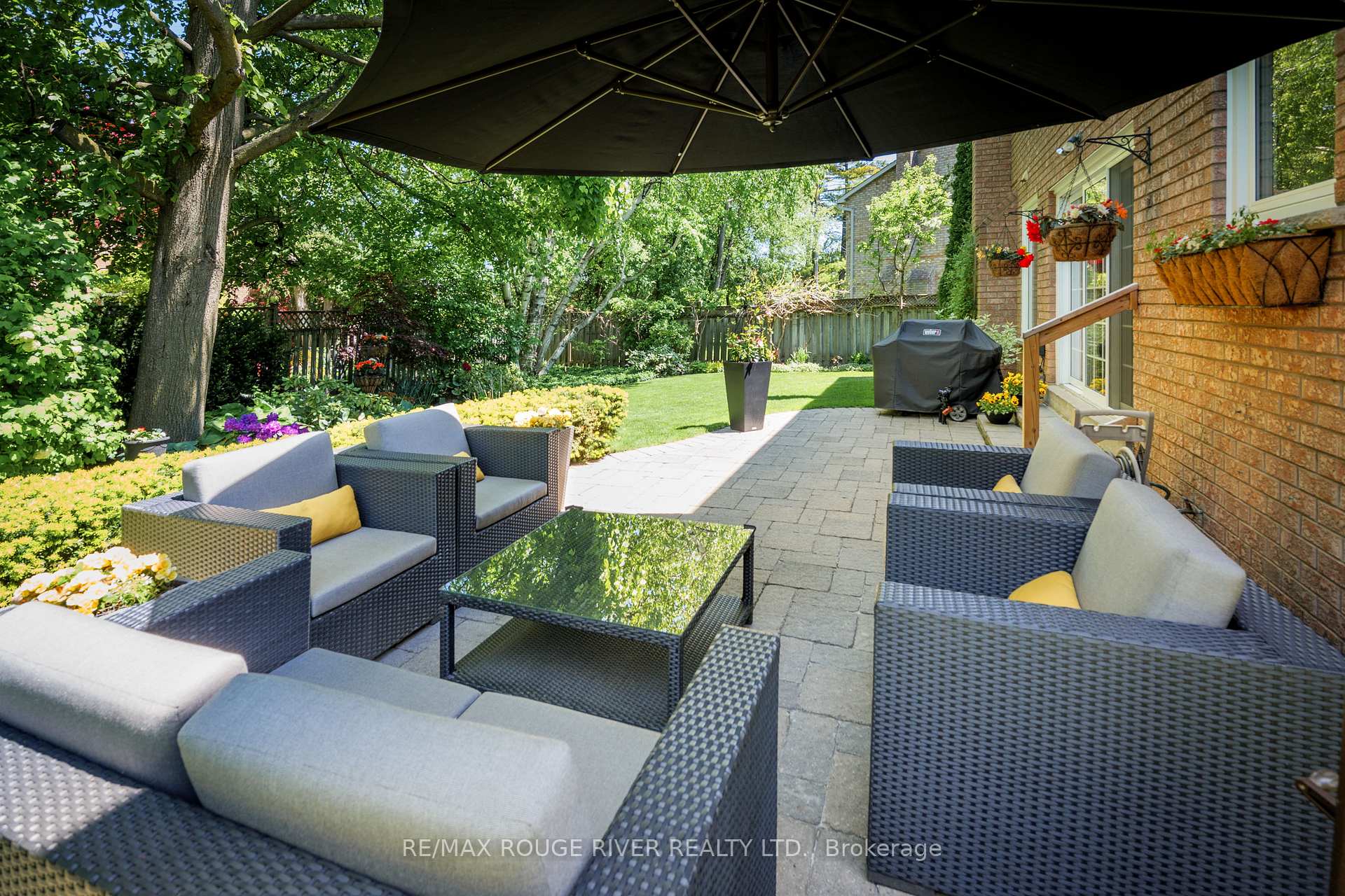 Photo 37 of 560 Ashfield Court, Pickering, Amberlea — HOMEH
