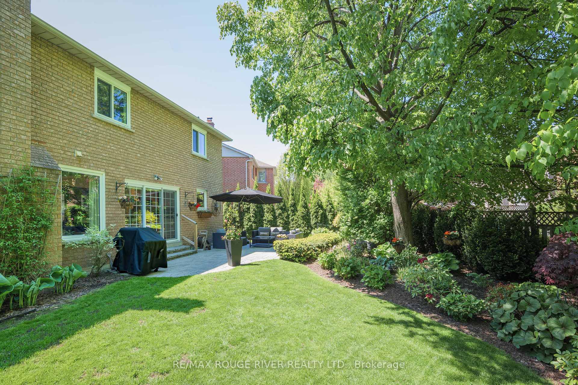 Photo 39 of 560 Ashfield Court, Pickering, Amberlea — HOMEH