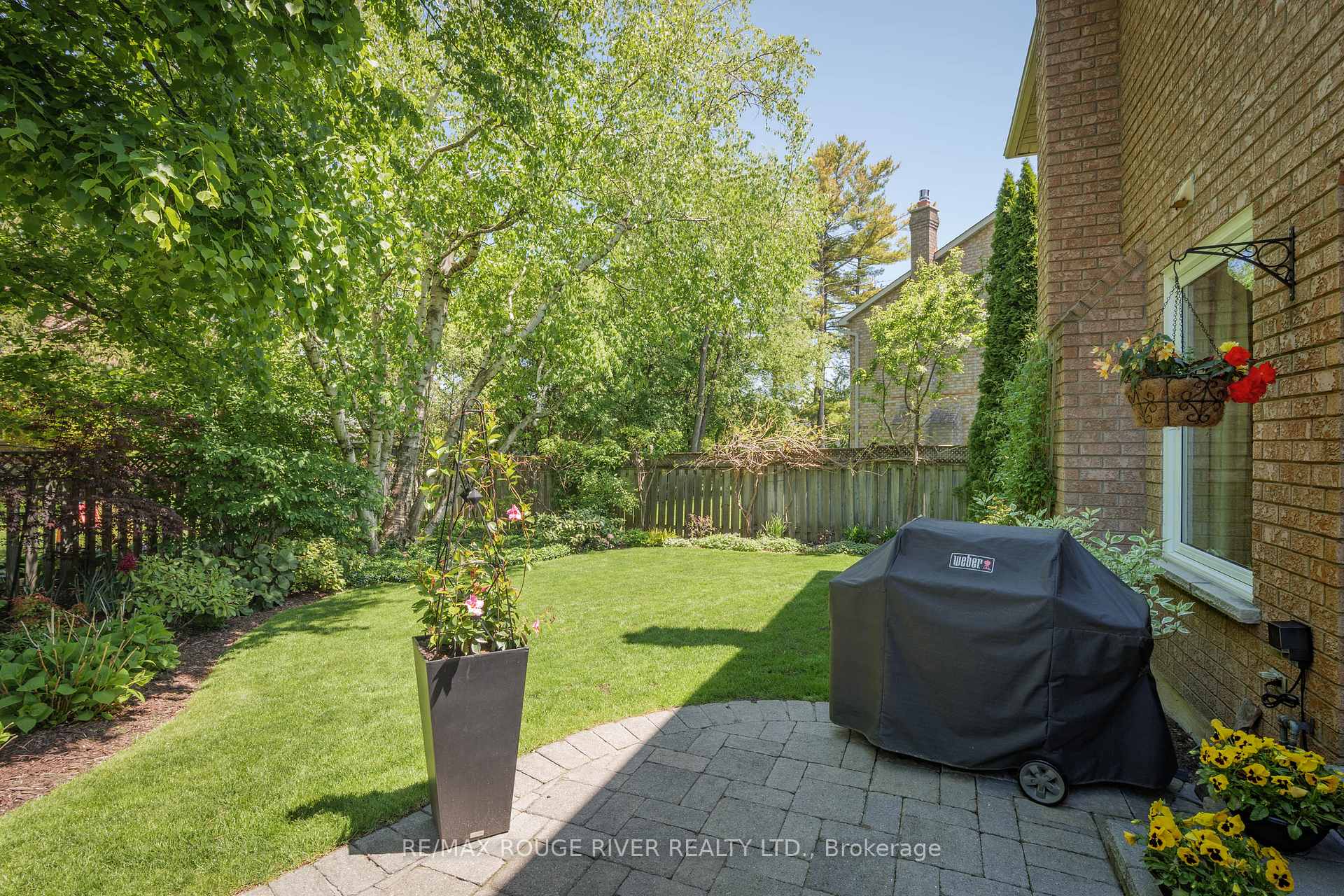 Photo 41 of 560 Ashfield Court, Pickering, Amberlea — HOMEH