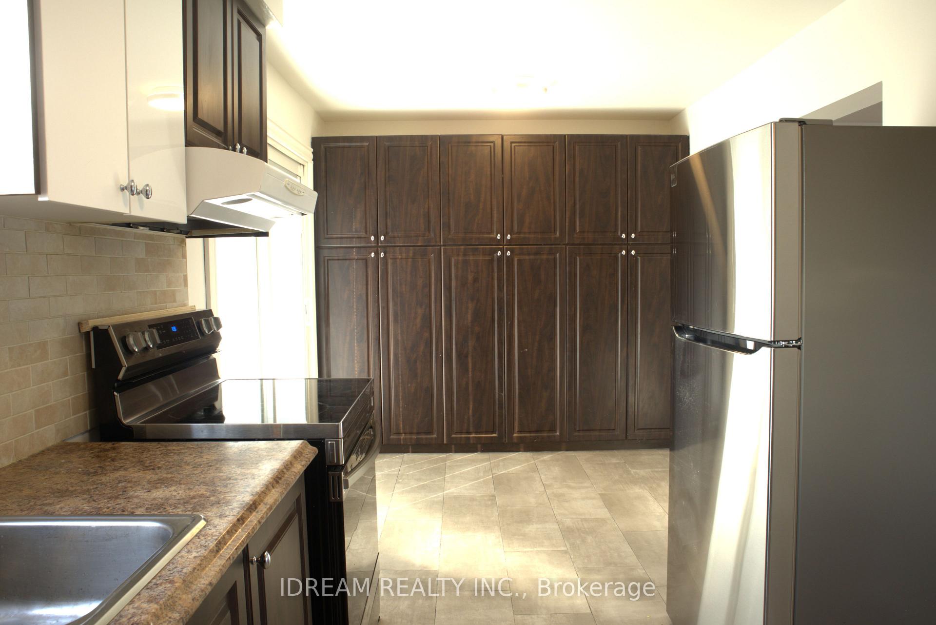 Photo 7 of 615 Radisson Avenue, Oshawa, Vanier — HOMEH