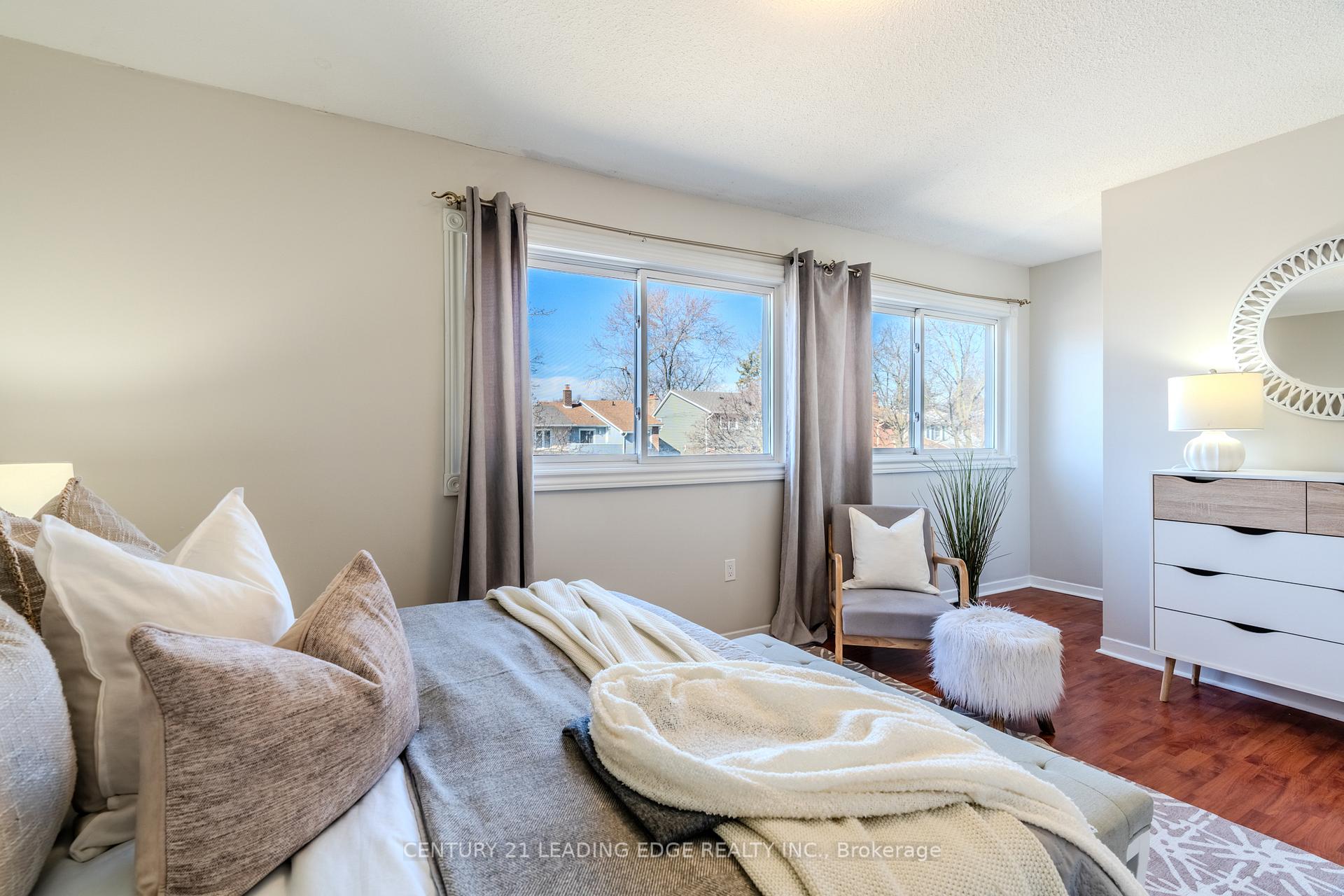 Photo 15 of 1807 Listowell Crescent, Pickering, Liverpool — HOMEH