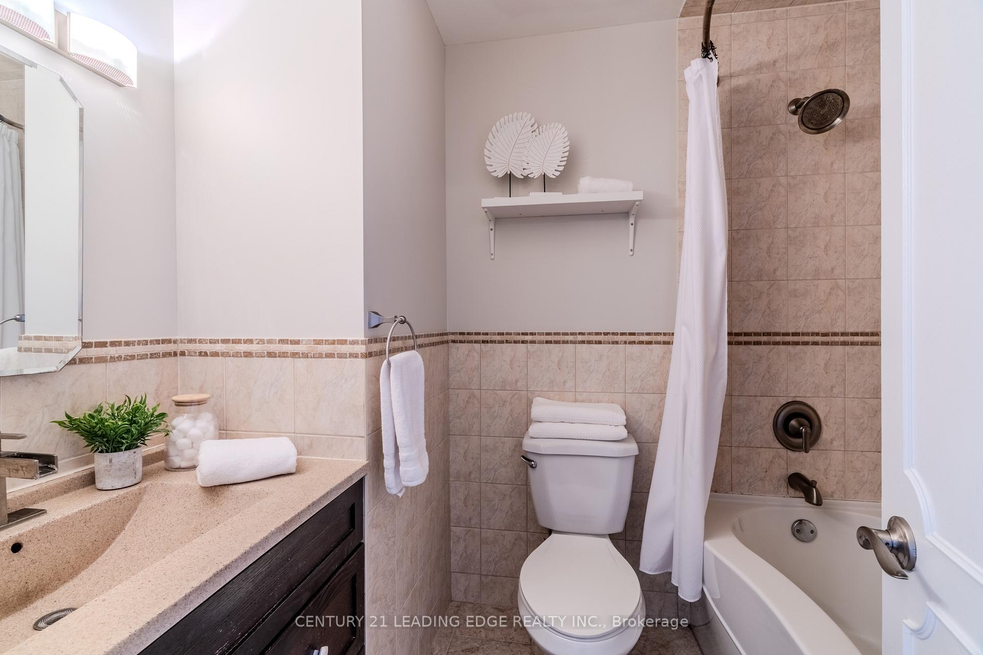 Photo 18 of 1807 Listowell Crescent, Pickering, Liverpool — HOMEH