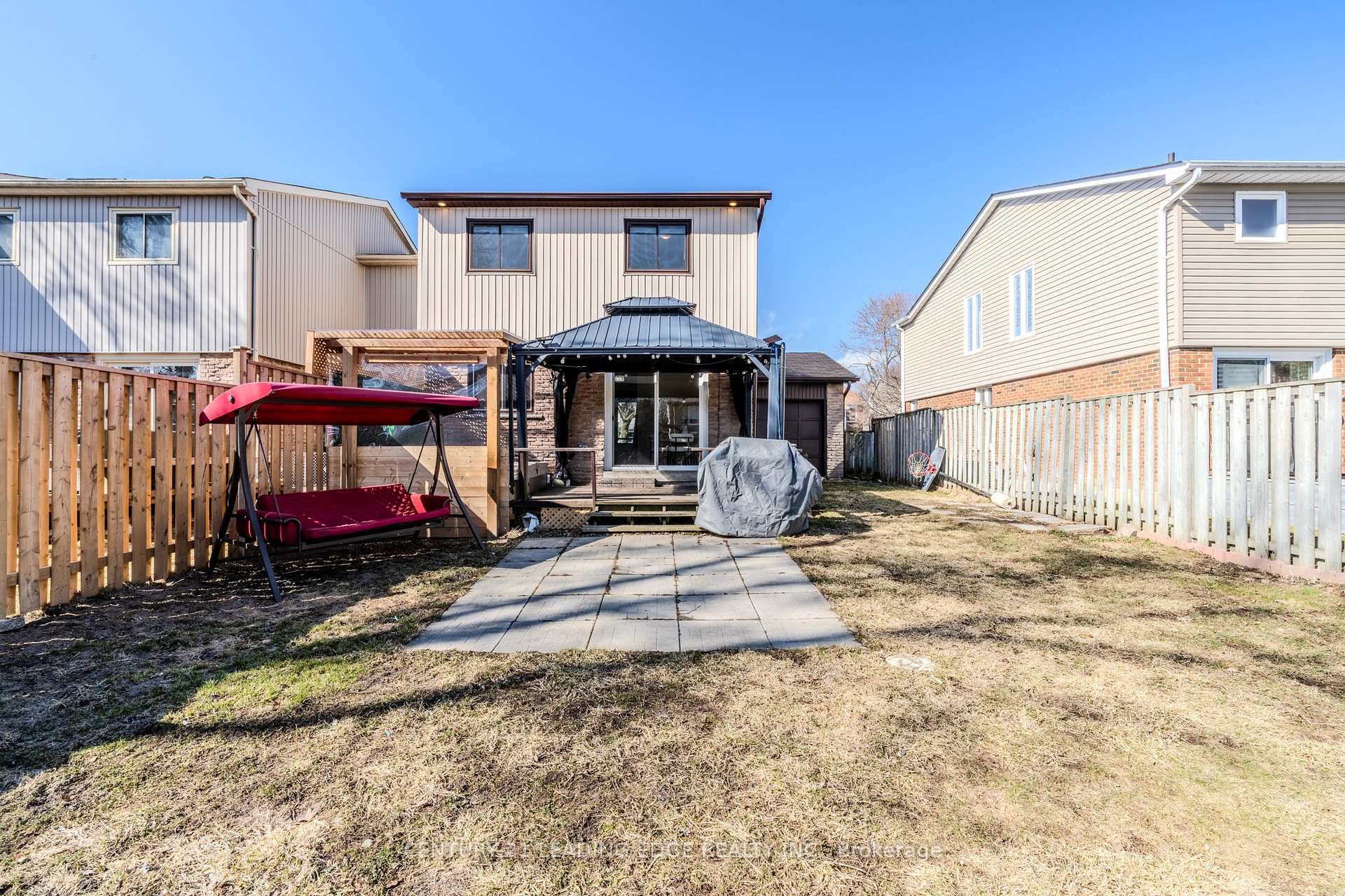 Photo 25 of 1807 Listowell Crescent, Pickering, Liverpool — HOMEH