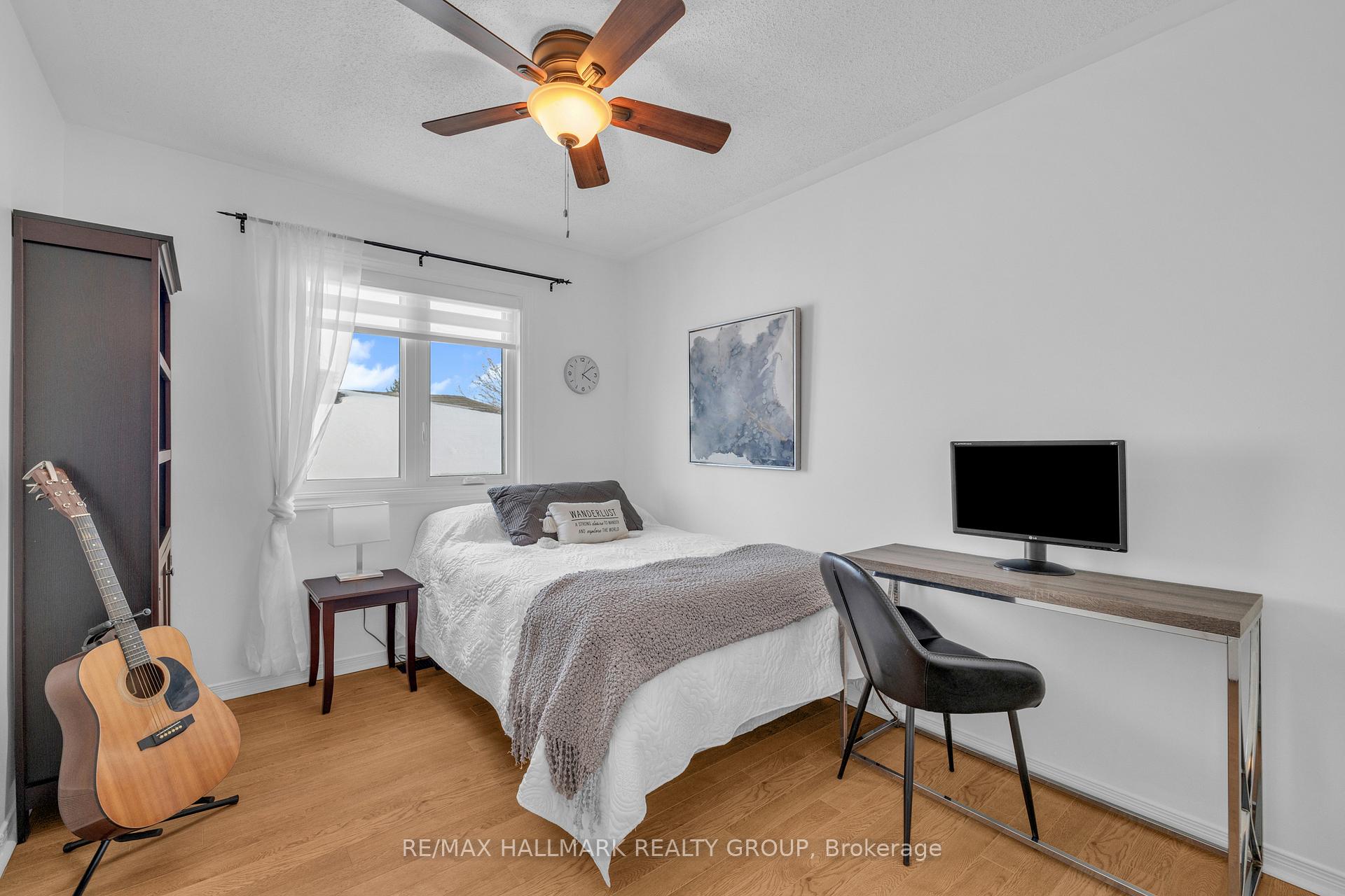Photo 8 of 1367 Caravel Crescent N, Ottawa, Bilberry Creek/Queenswood Heights — HOMEH