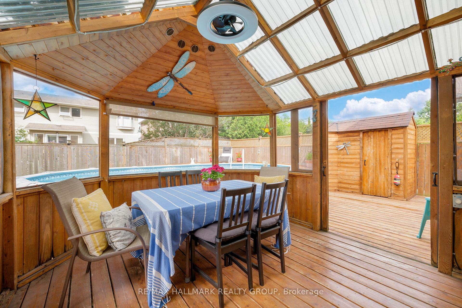 Photo 15 of 1367 Caravel Crescent N, Ottawa, Bilberry Creek/Queenswood Heights — HOMEH