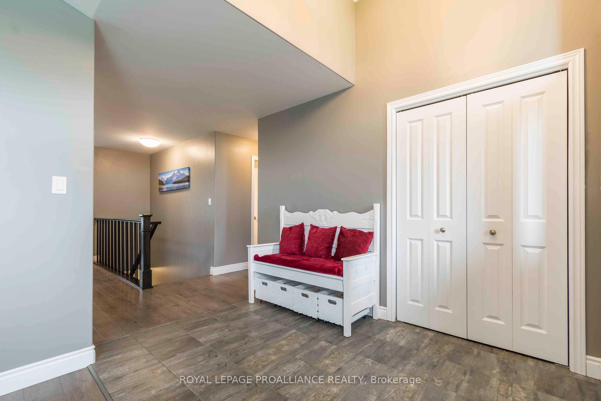 Photo 5 of 11 Brookfield Crescent, Quinte West, Murray Ward — HOMEH