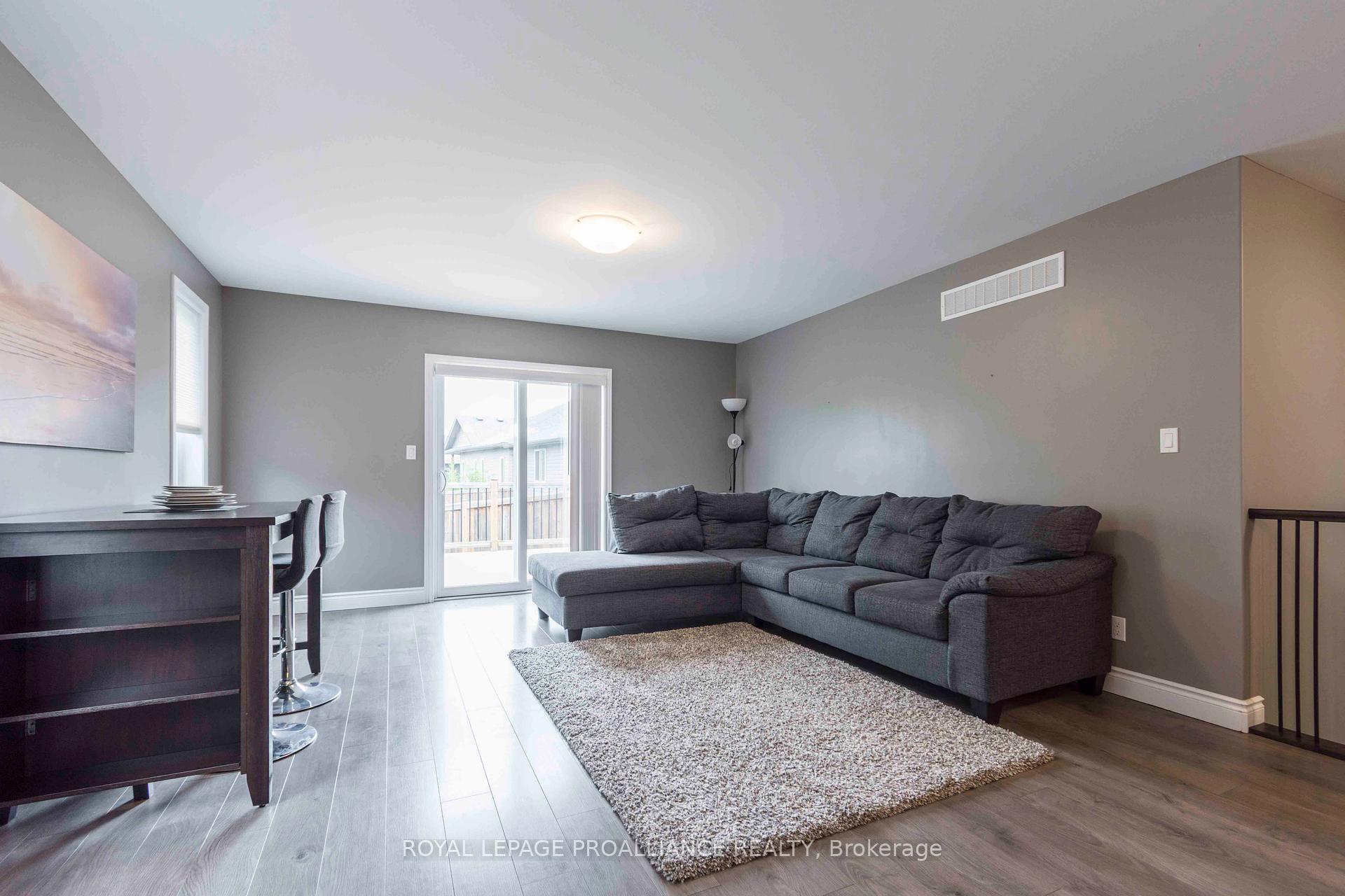 Photo 11 of 11 Brookfield Crescent, Quinte West, Murray Ward — HOMEH