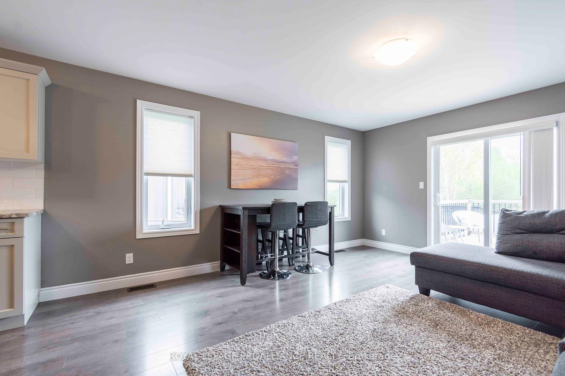 Photo 12 of 11 Brookfield Crescent, Quinte West, Murray Ward — HOMEH