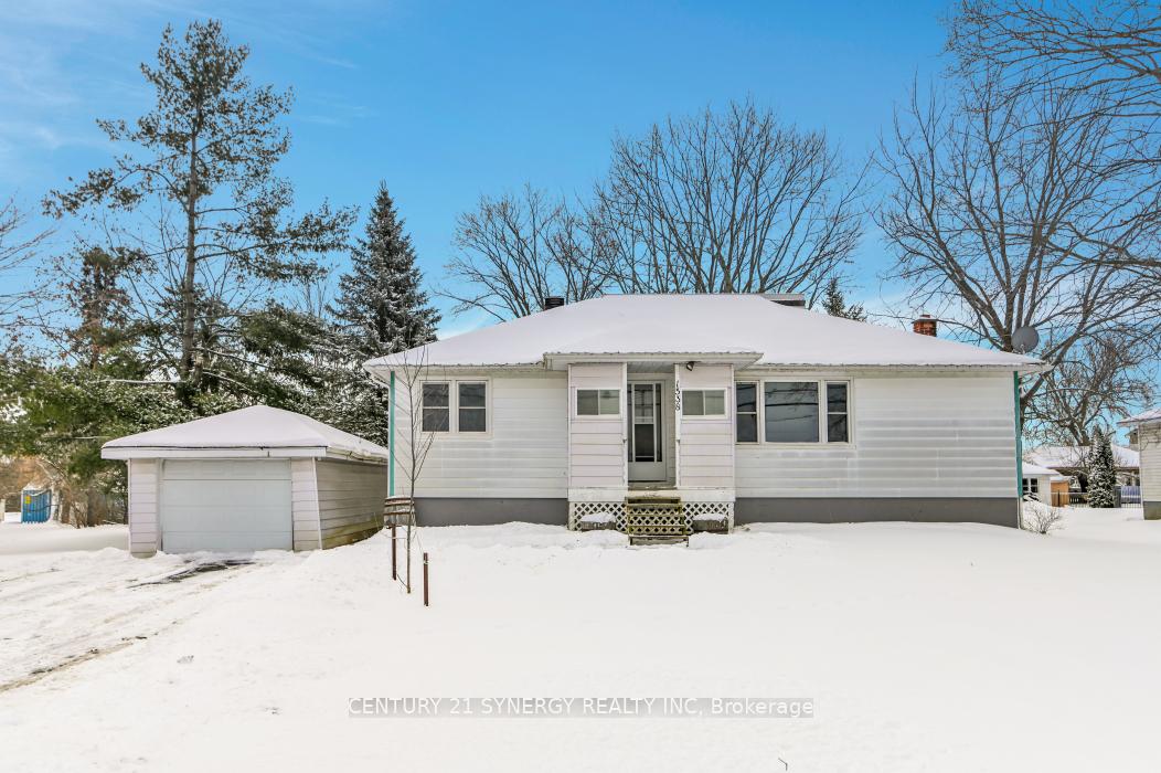 Front of 1538 Old Montreal Road