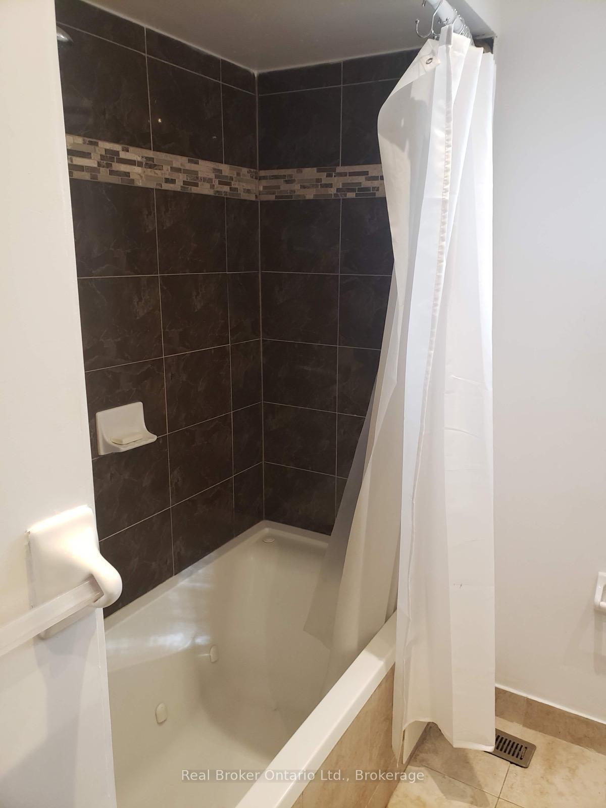 Photo 12 of Unit Upper, 855 Miriam Road, Pickering, Bay Ridges — HOMEH