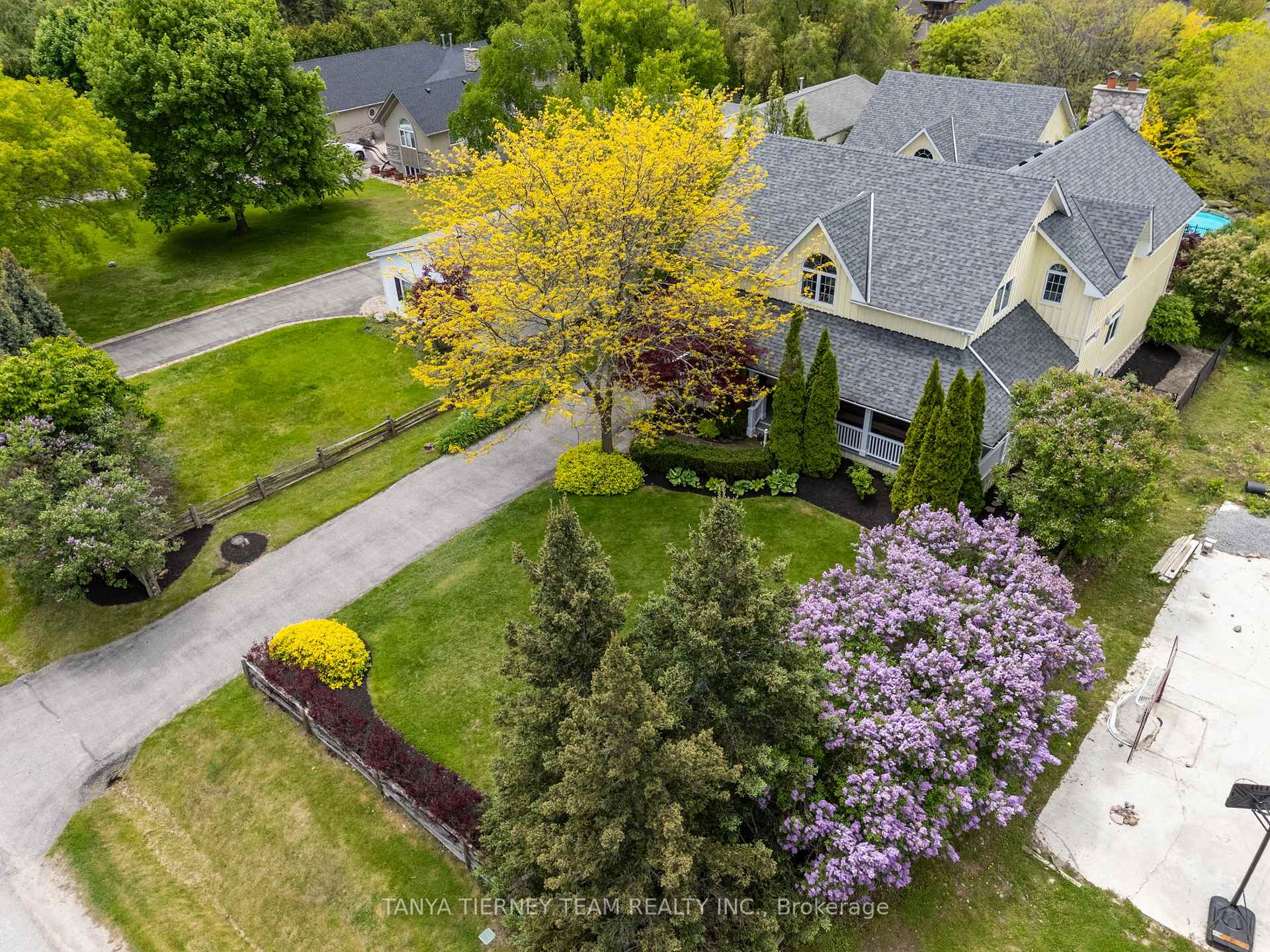Photo 1 of 1878 Appleview Road, Pickering, Dunbarton — HOMEH