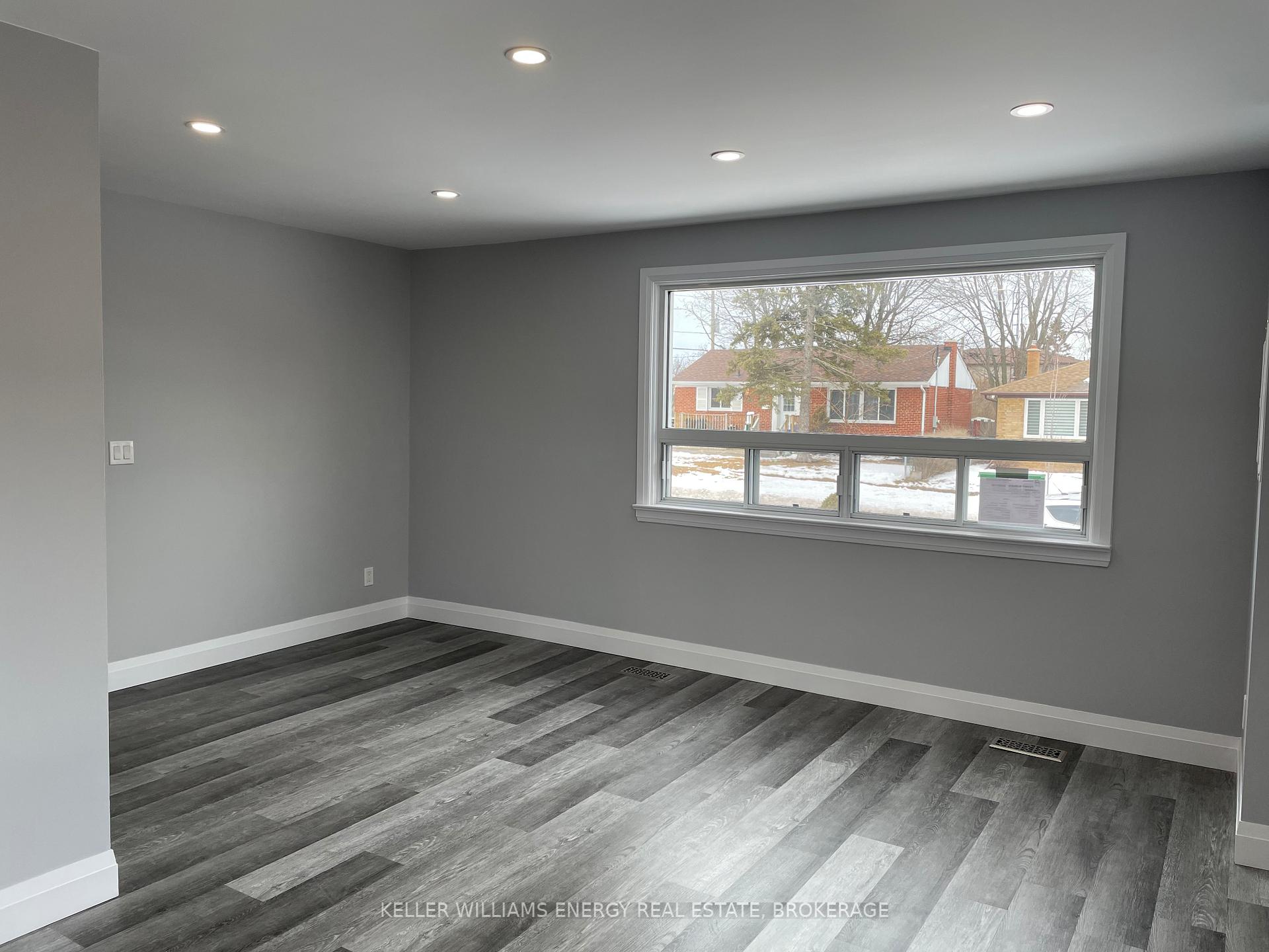 Photo 7 of 339 Jasper Avenue, Oshawa, Lakeview — HOMEH