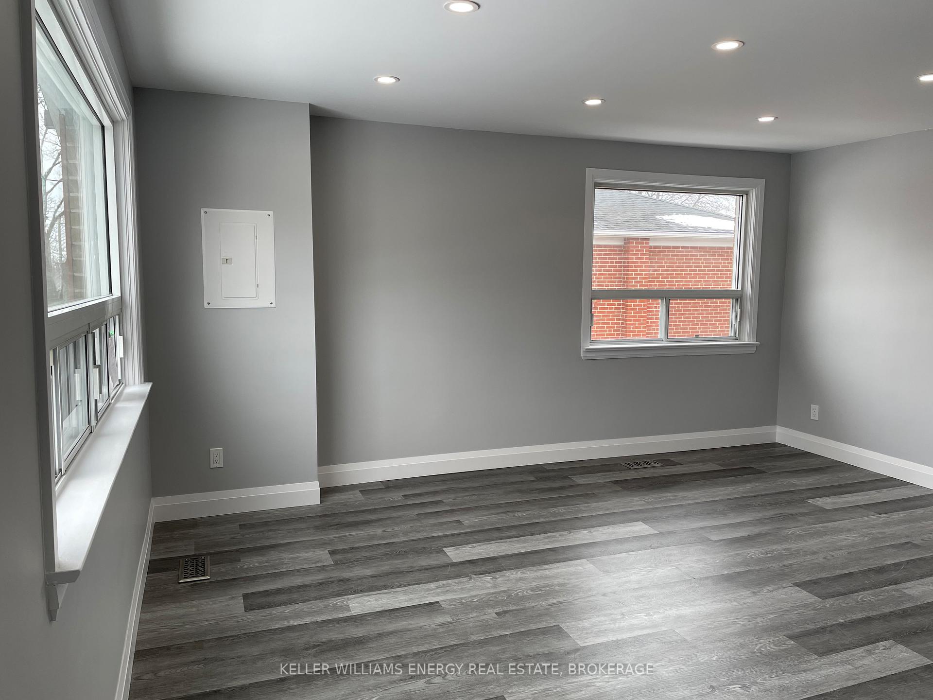 Photo 8 of 339 Jasper Avenue, Oshawa, Lakeview — HOMEH