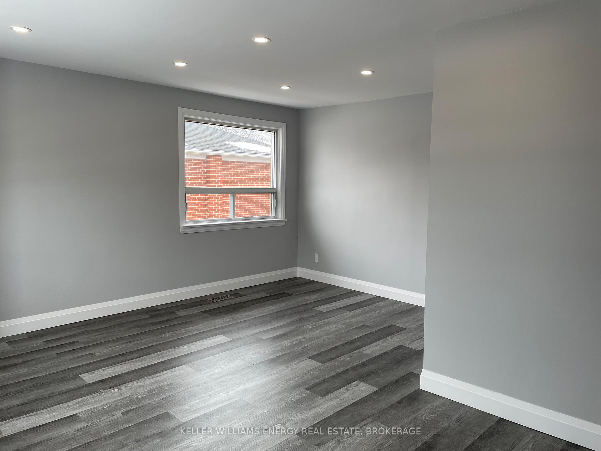 Photo 13 of 339 Jasper Avenue, Oshawa, Lakeview — HOMEH