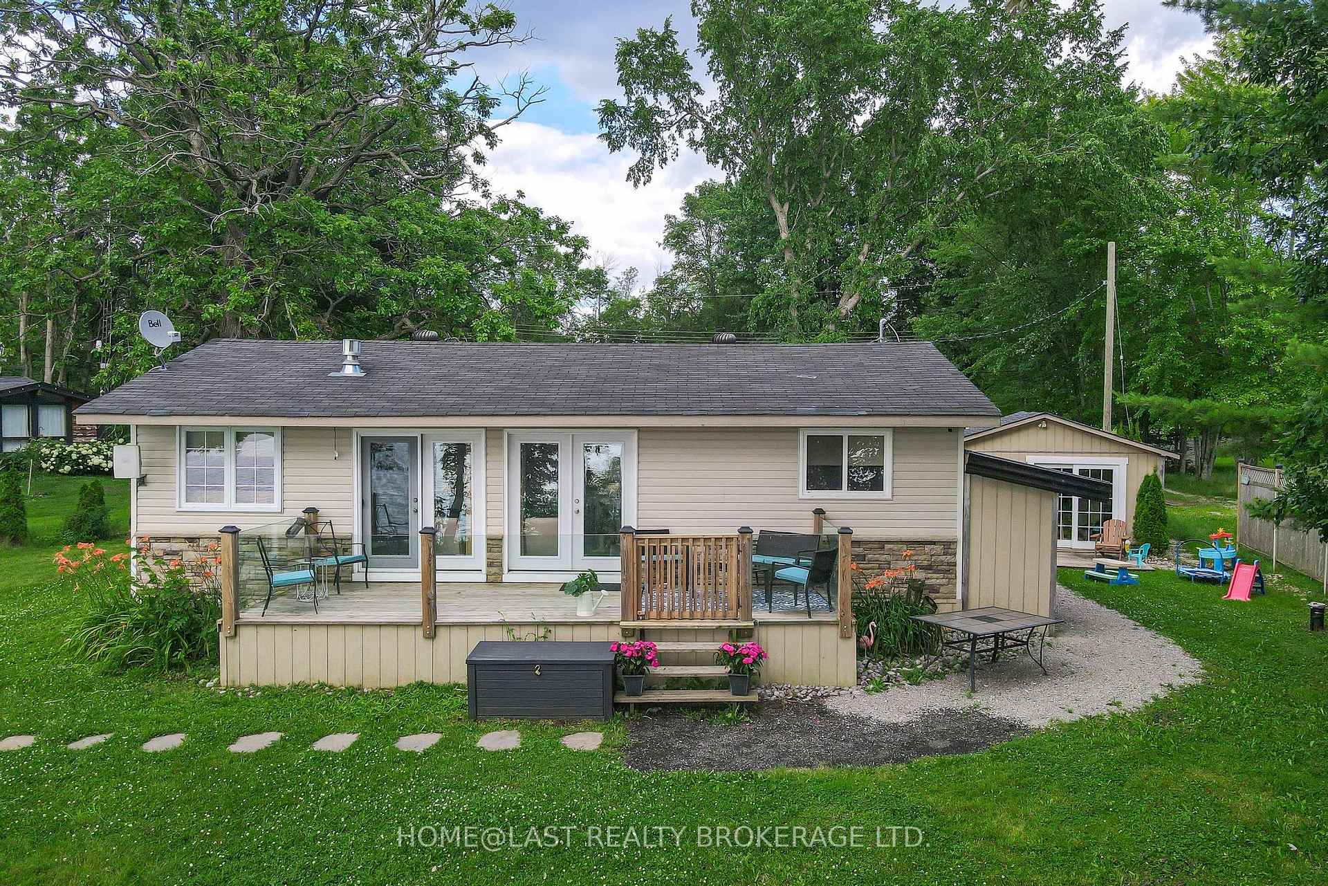 Photo 3 of 6306 Bluebird Street, Ramara, Rural Ramara — HOMEH
