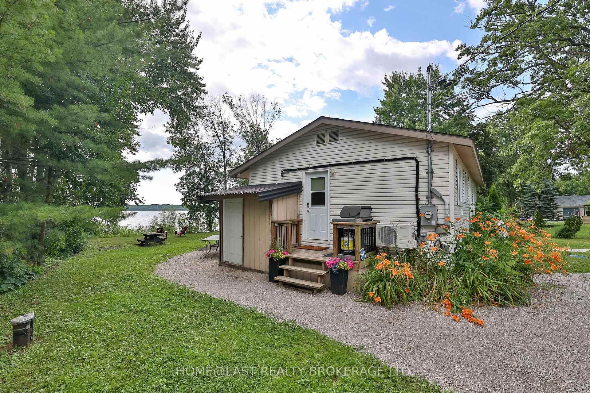 Photo 5 of 6306 Bluebird Street, Ramara, Rural Ramara — HOMEH