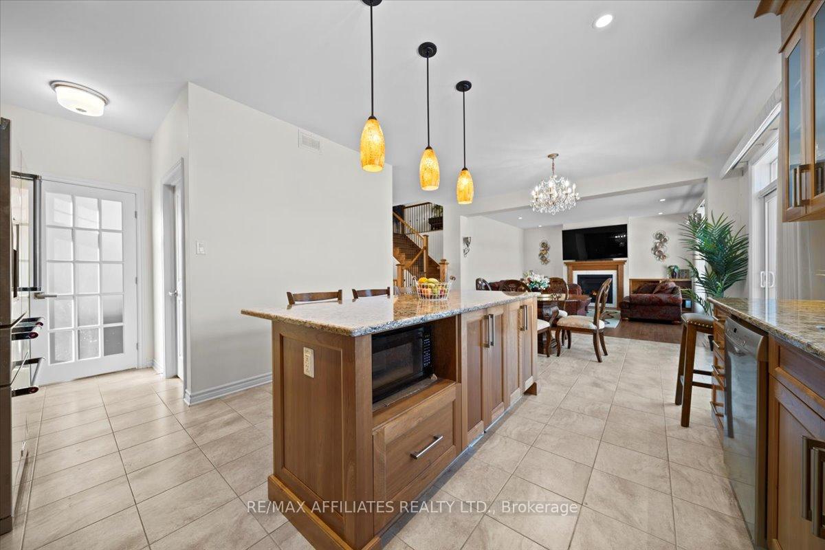 Photo 14 of 700 Mashkig Avenue, Ottawa, Camelot — HOMEH